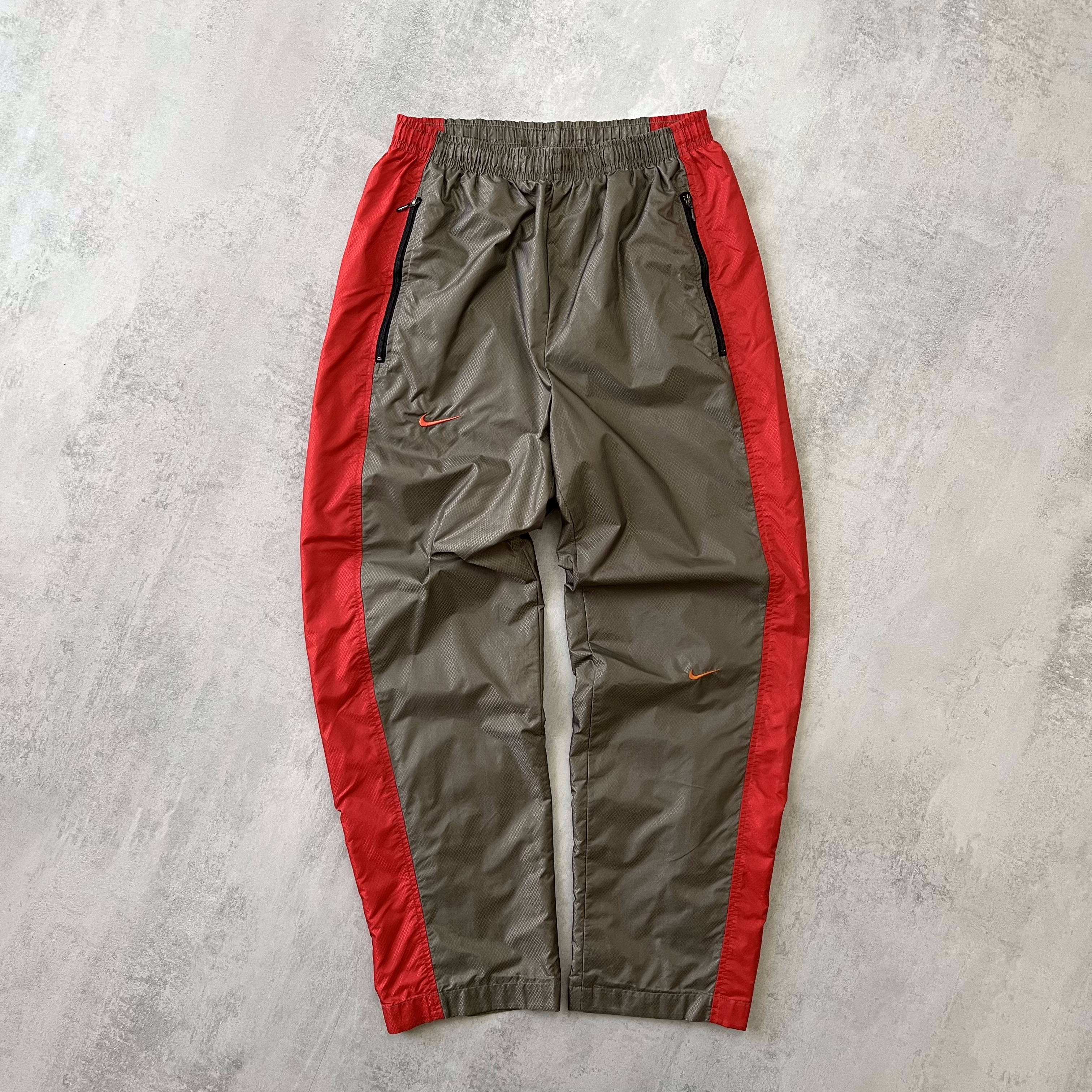 Nike 2000s double swoosh trackpants (M)