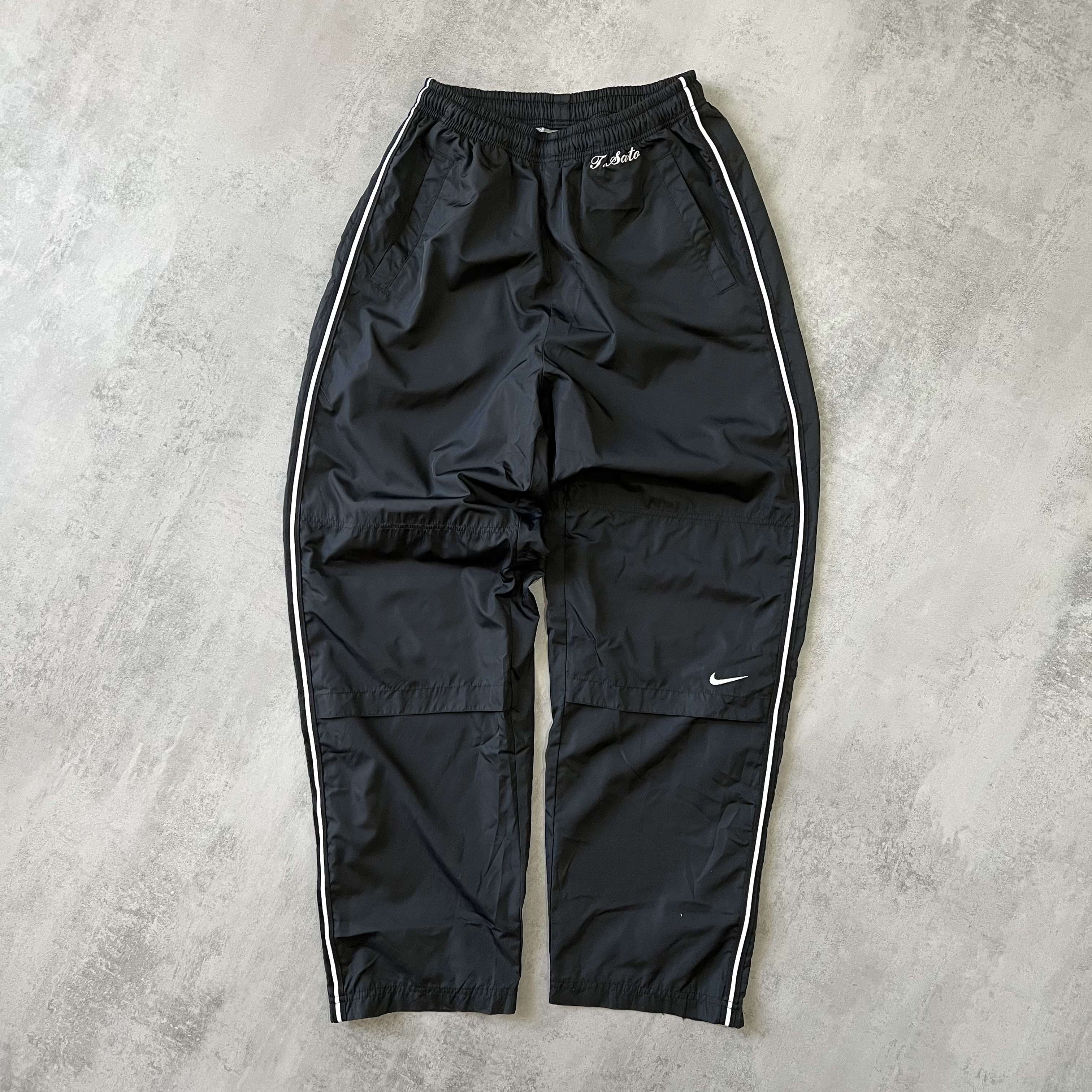 Nike 2000s center swoosh trackpants (M)