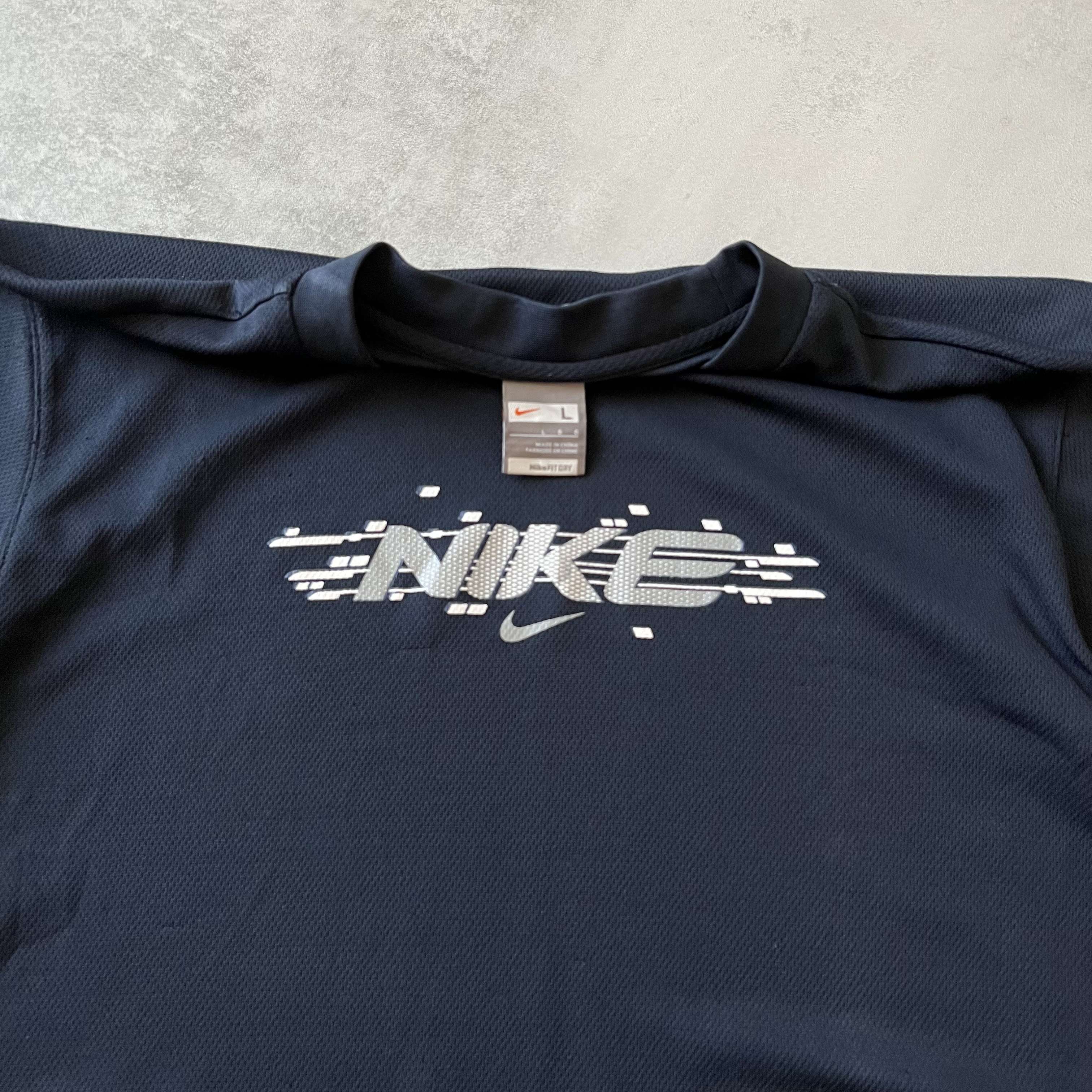Nike 2000s graphic t-shirt (L)