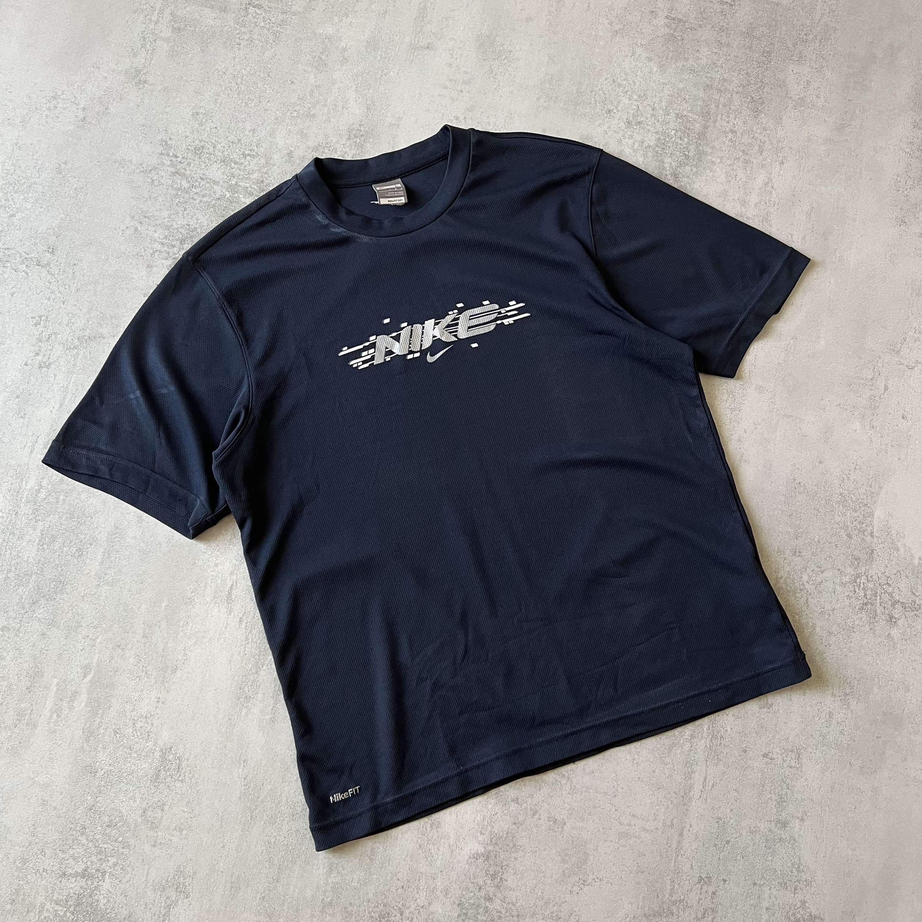 Nike 2000s graphic t-shirt (L)