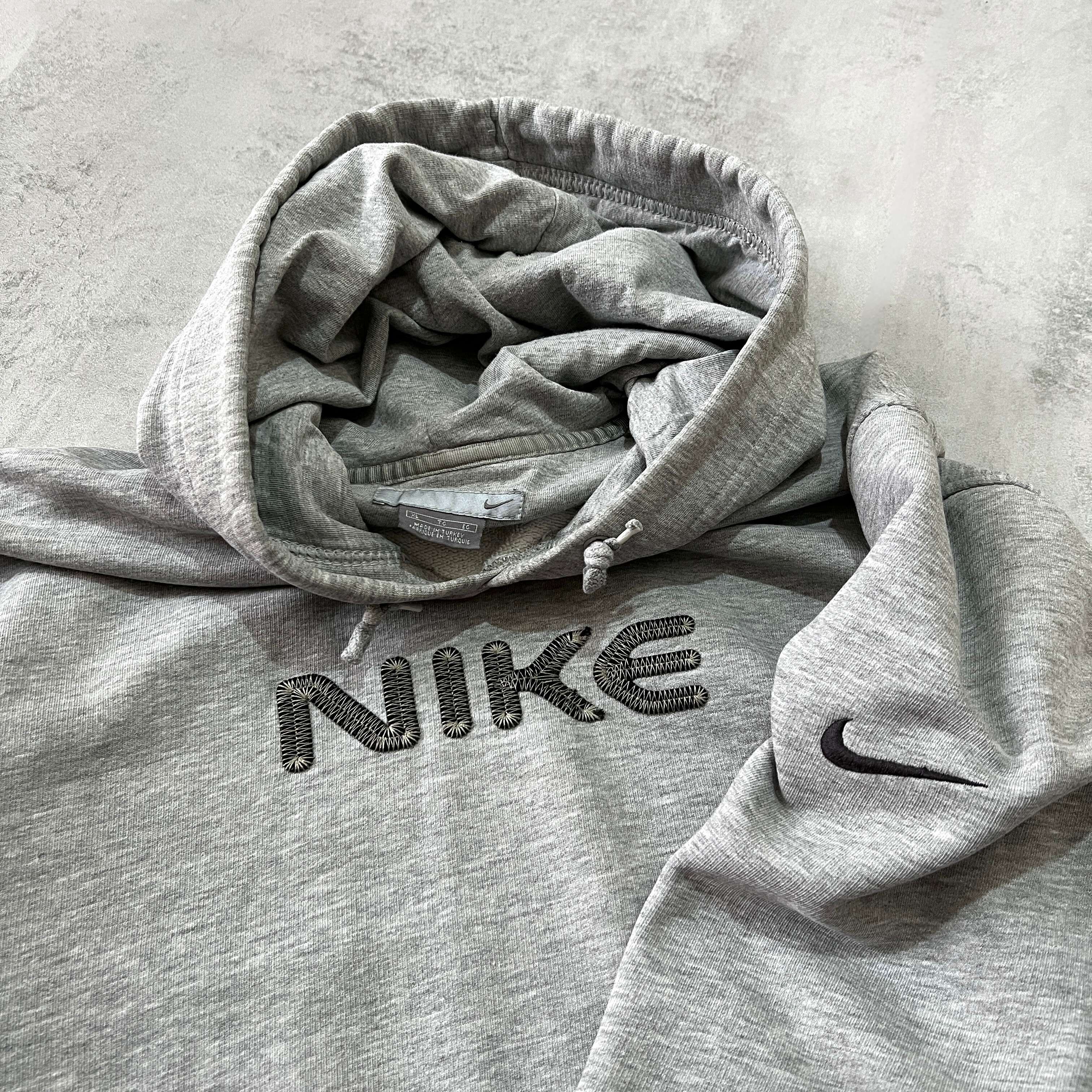 Nike 2000s heavyweight embroidered hoodie (XL)