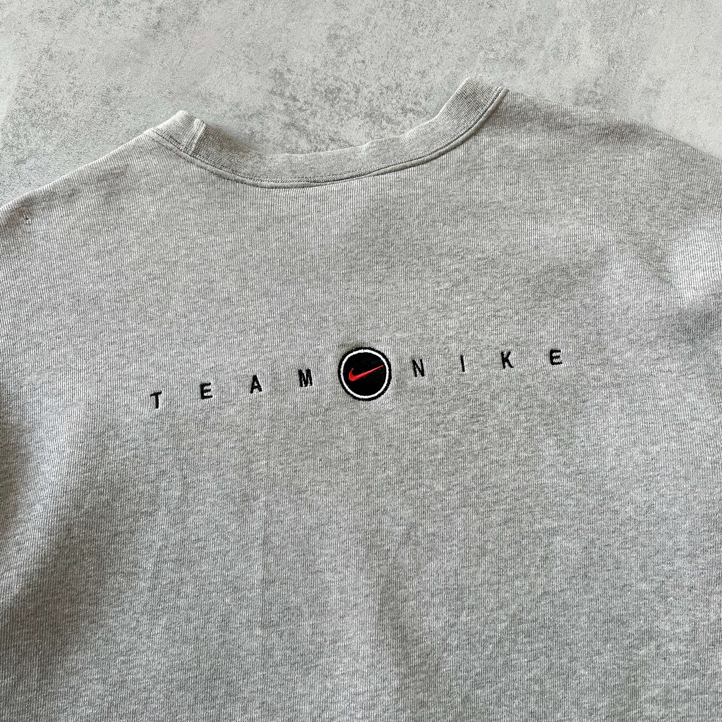 Nike 2000s heavyweight embroidered sweatshirt (M)