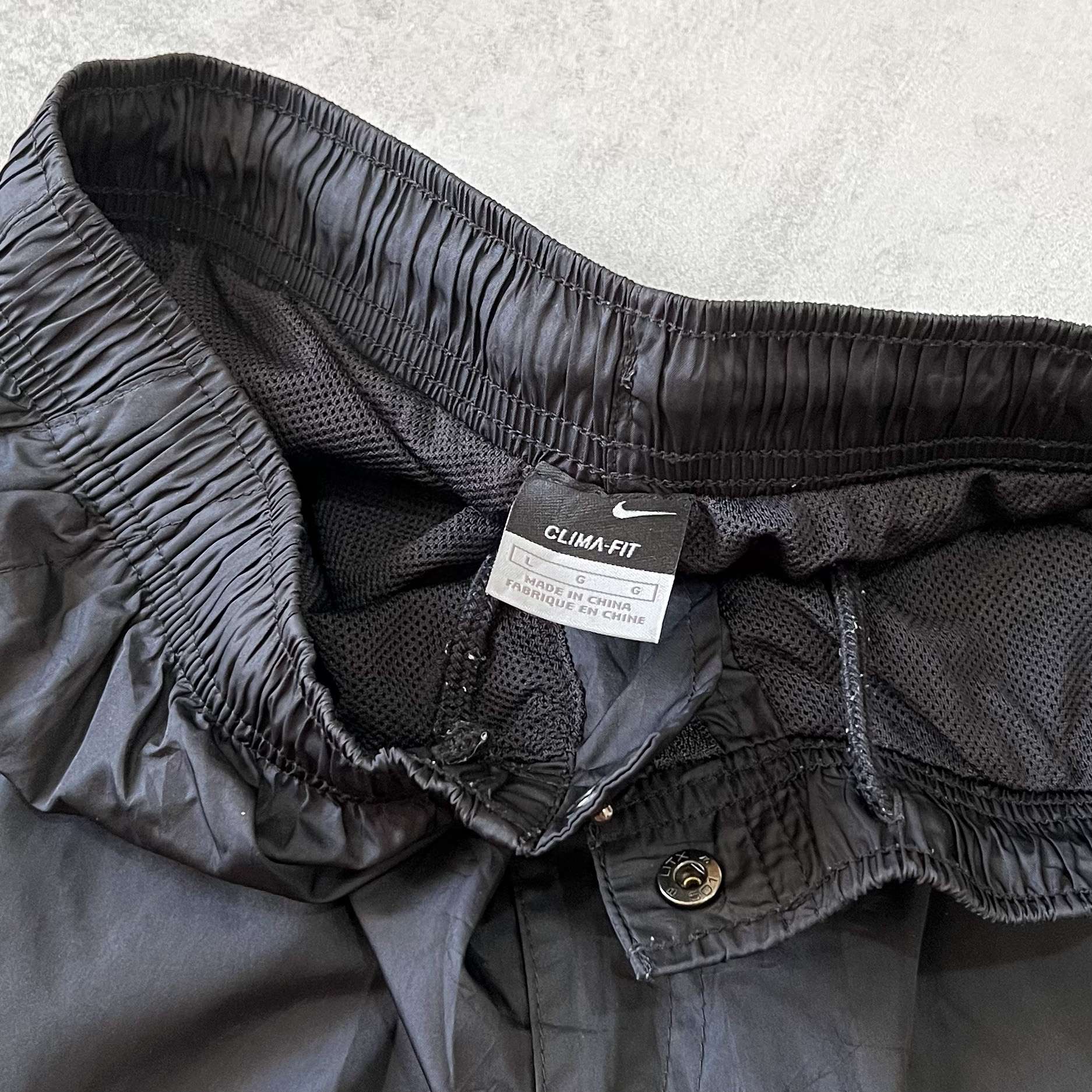 Nike 2000s trackpants (M)