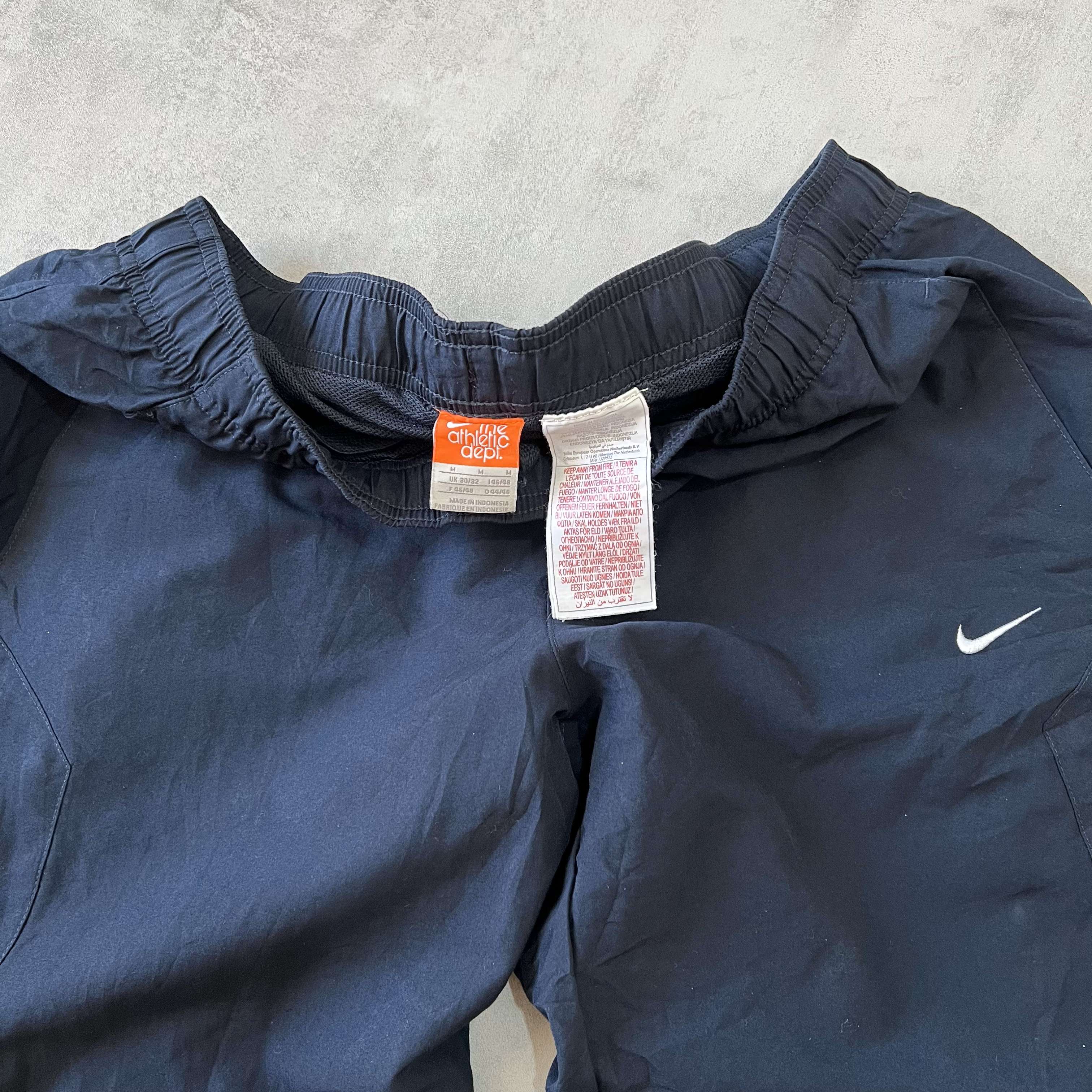 Nike 2000s trackpants (L)