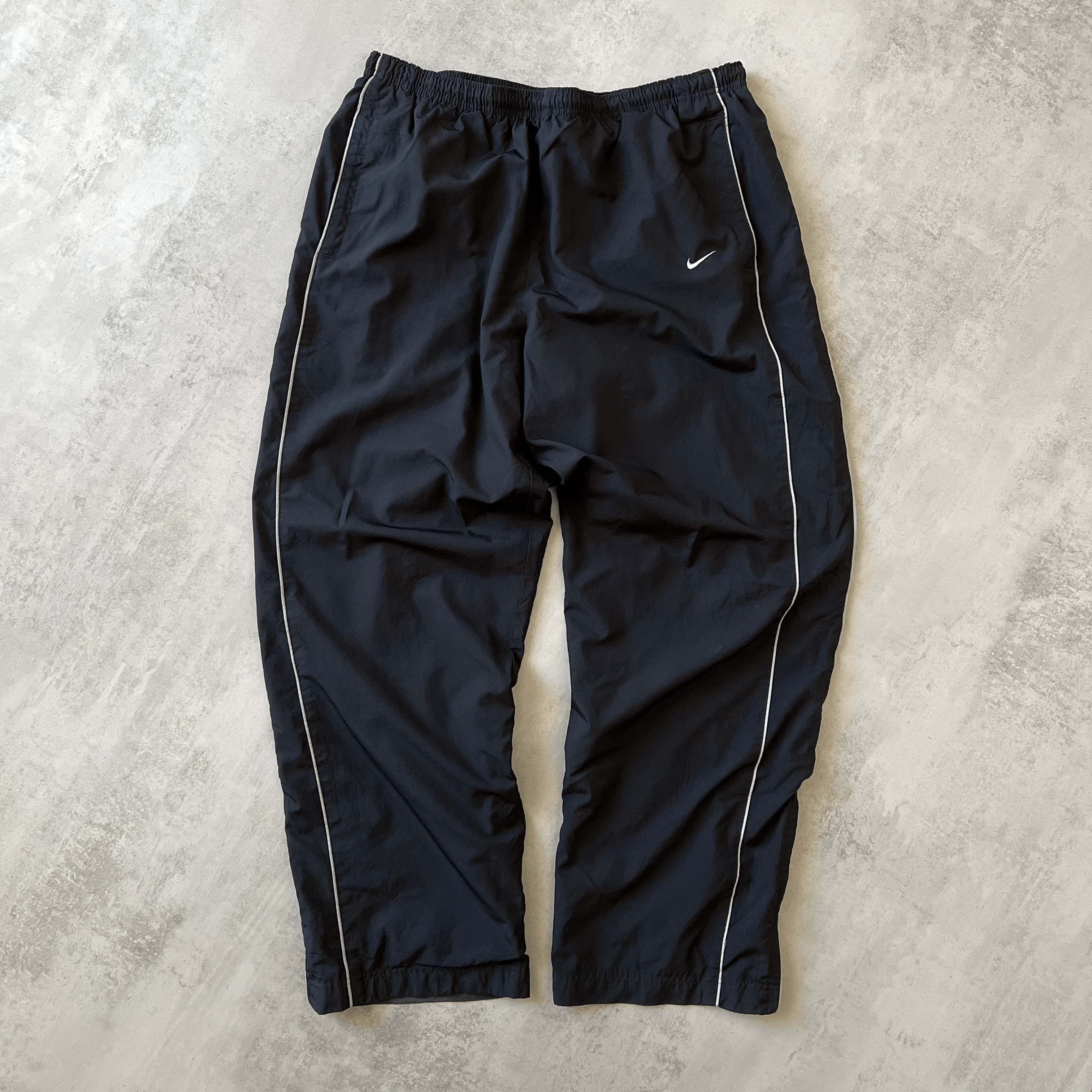 Nike 2000s trackpants (XL)
