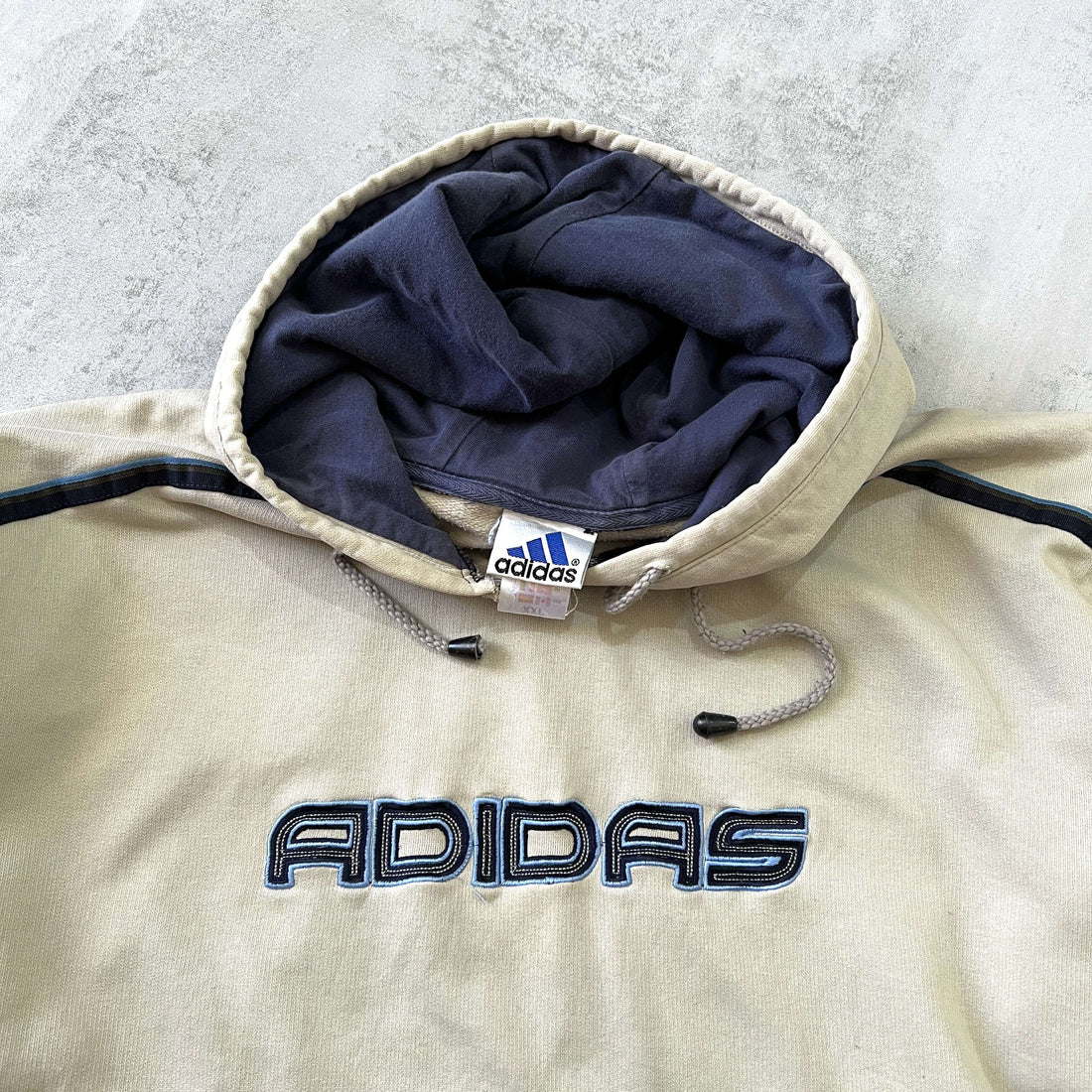 Adidas 1990s embroidered hoodie (XXL)