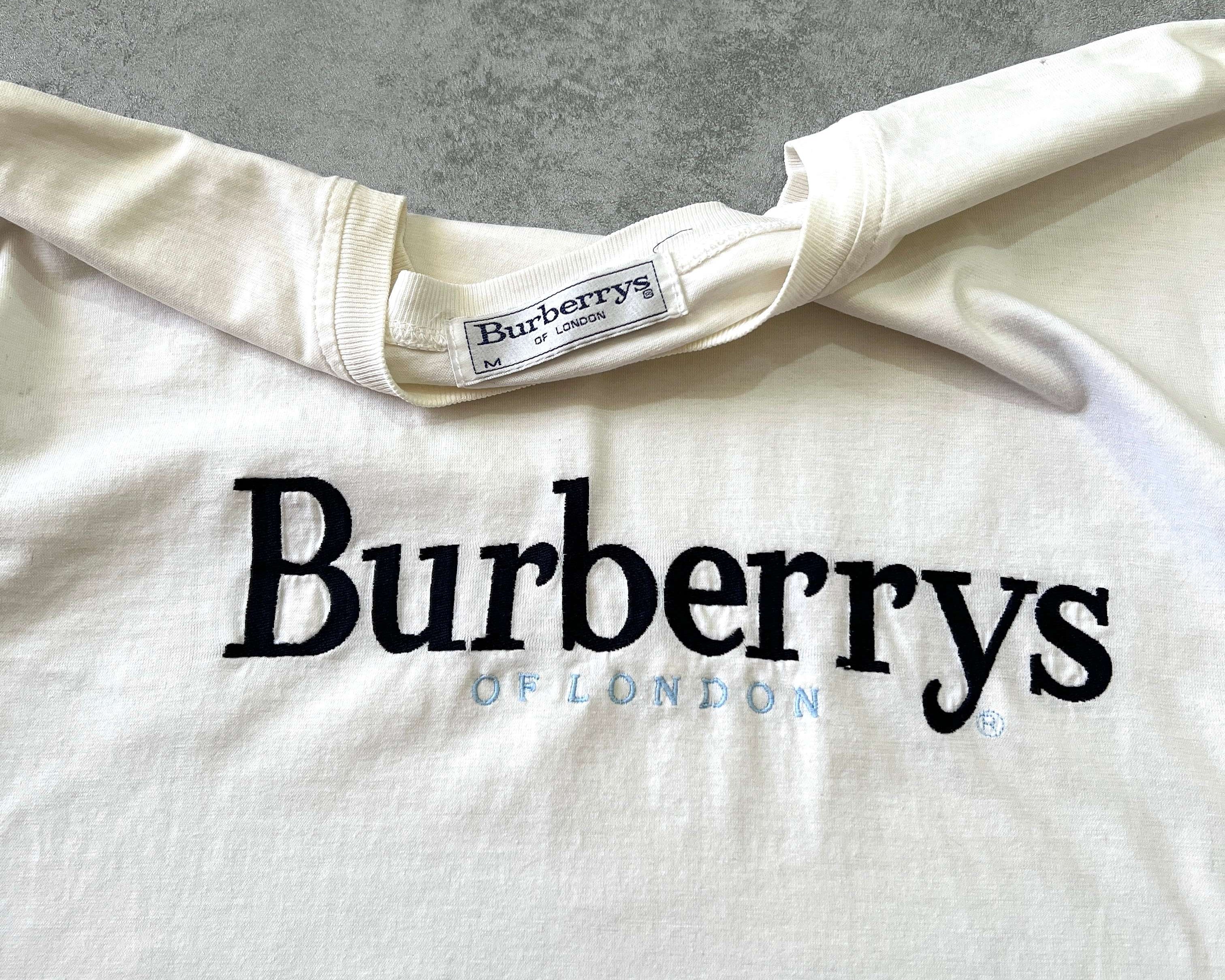Burberry's 1990s embroidered t-shirt (L)