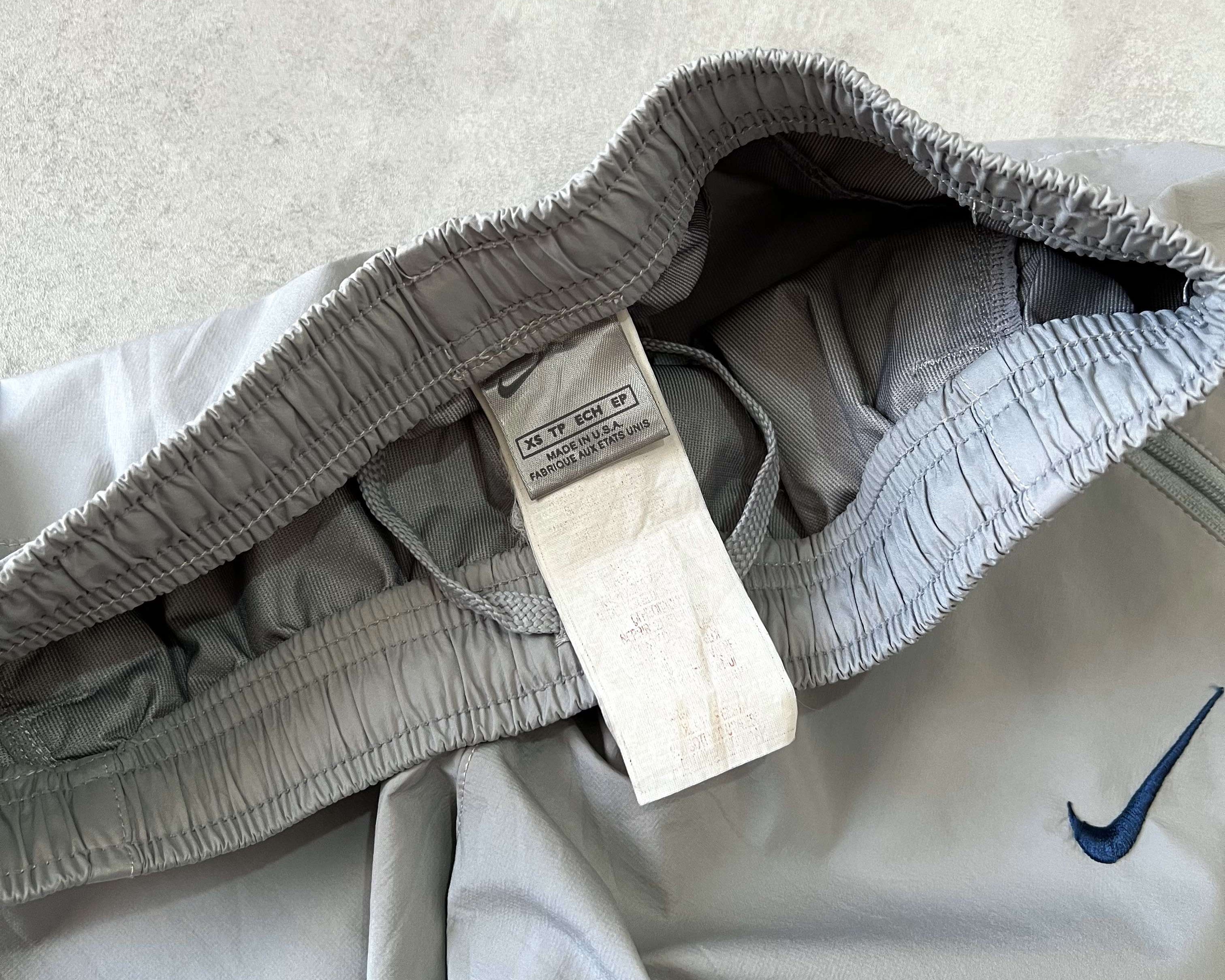 Nike 2000s track pants (M)