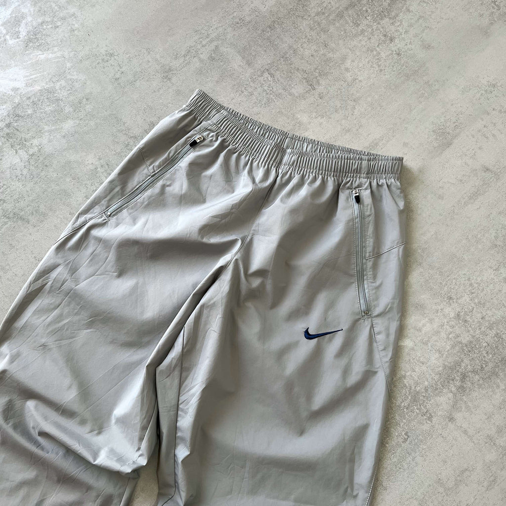 Nike 2000s trackpants (M)