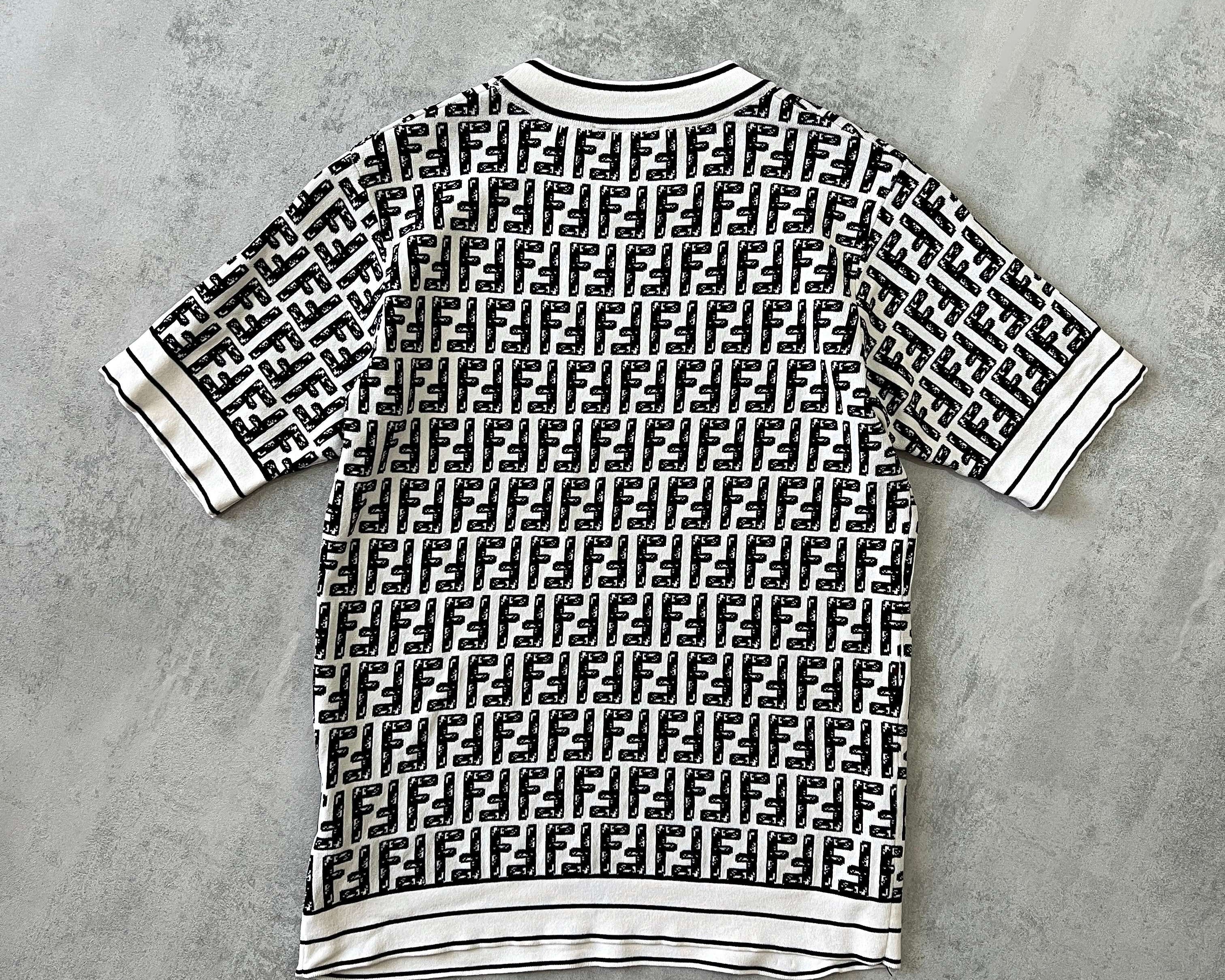 Fendi 1990s women's knitted monogram crop t-shirt (M)