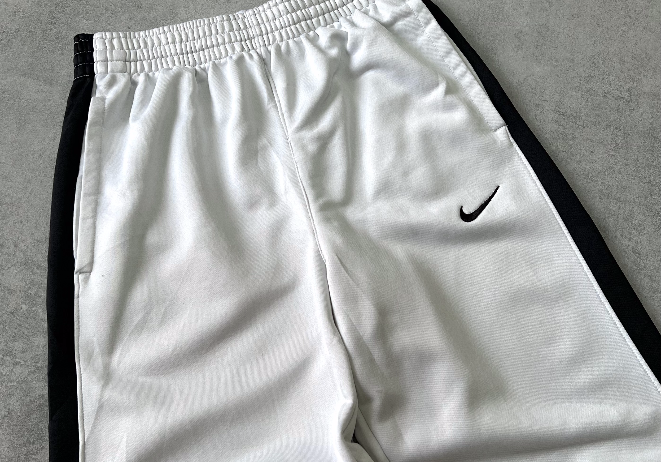 Nike 2000s jogger (M)