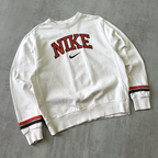 Nike 2000s embroidered sweatshirt (S)