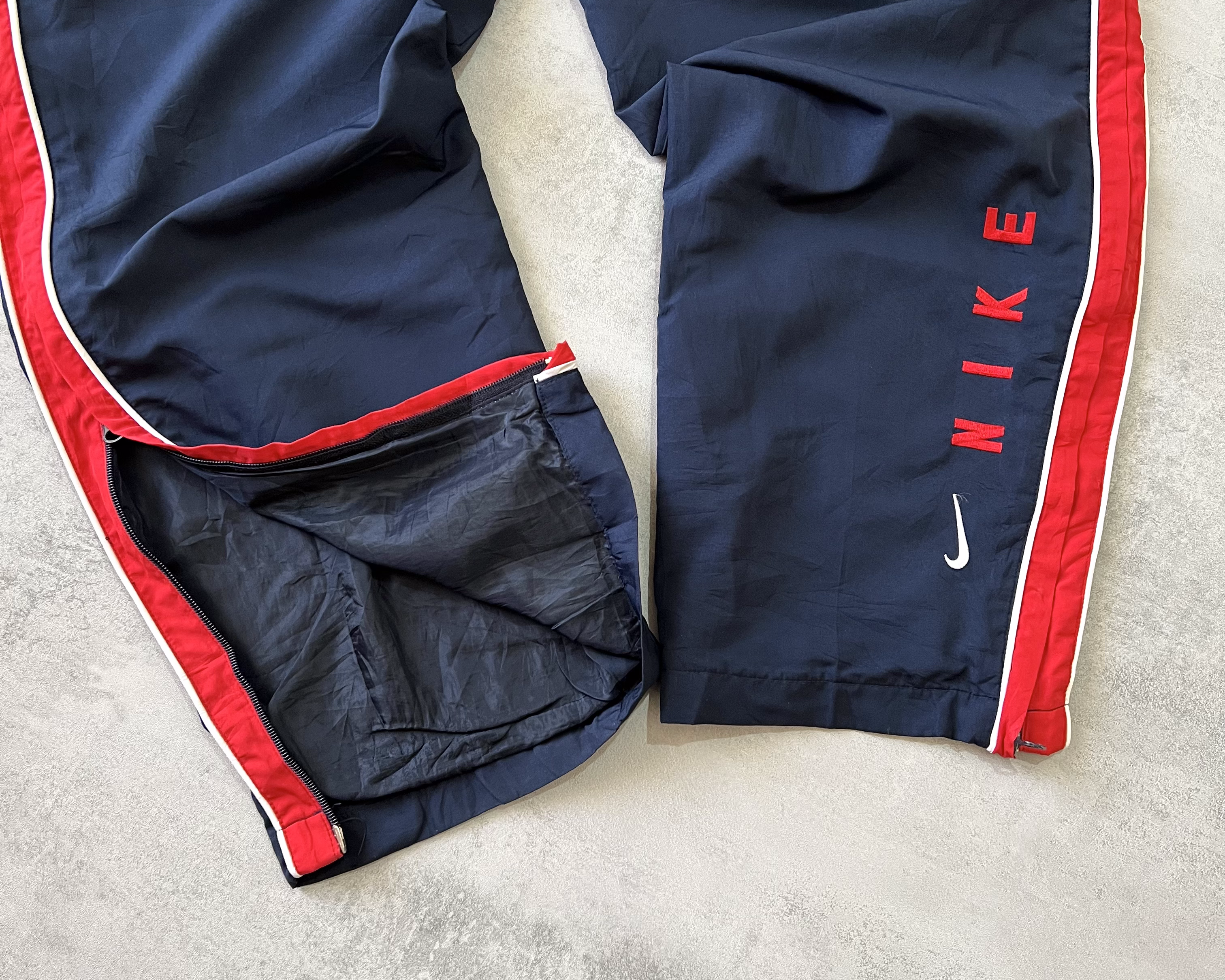 Nike 2000s track pants (XXL)