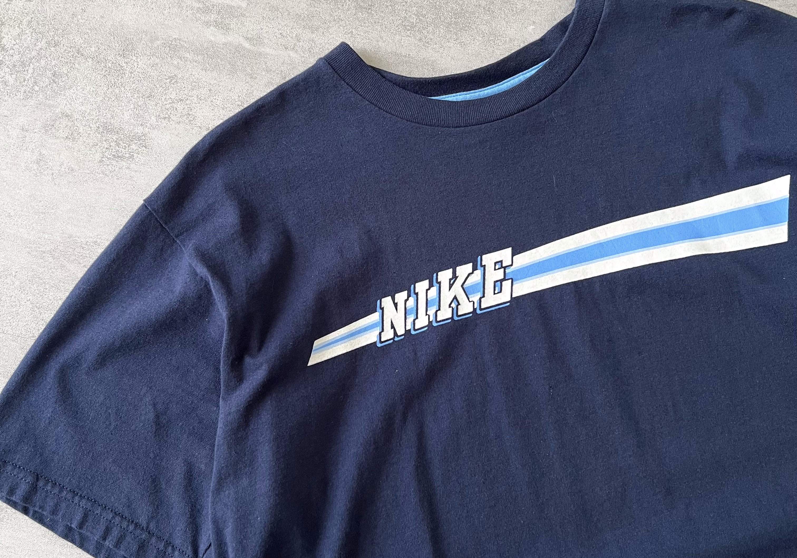 Nike RARE 2000s t-shirt (L)