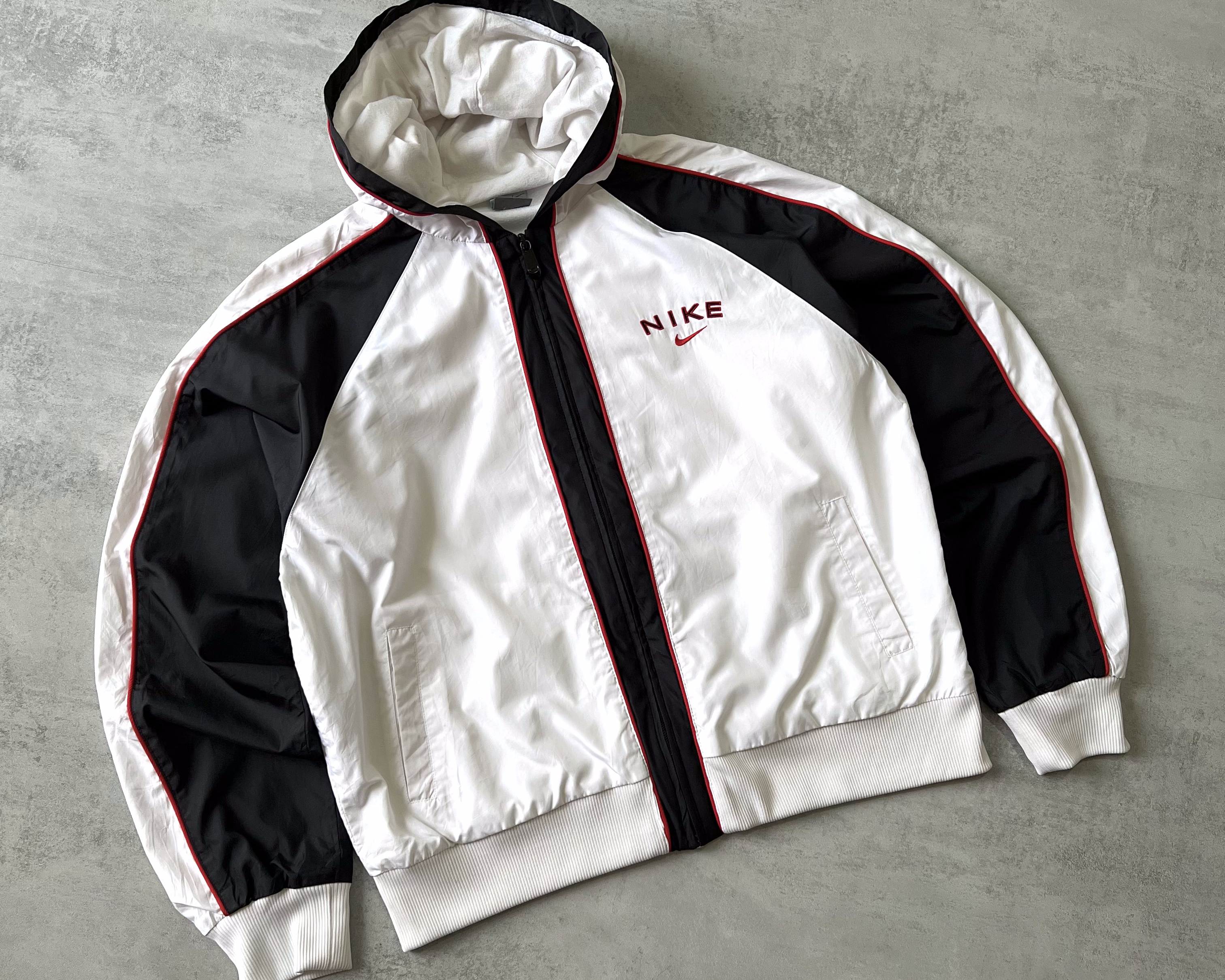 Nike RARE 2000s track jacket (M)