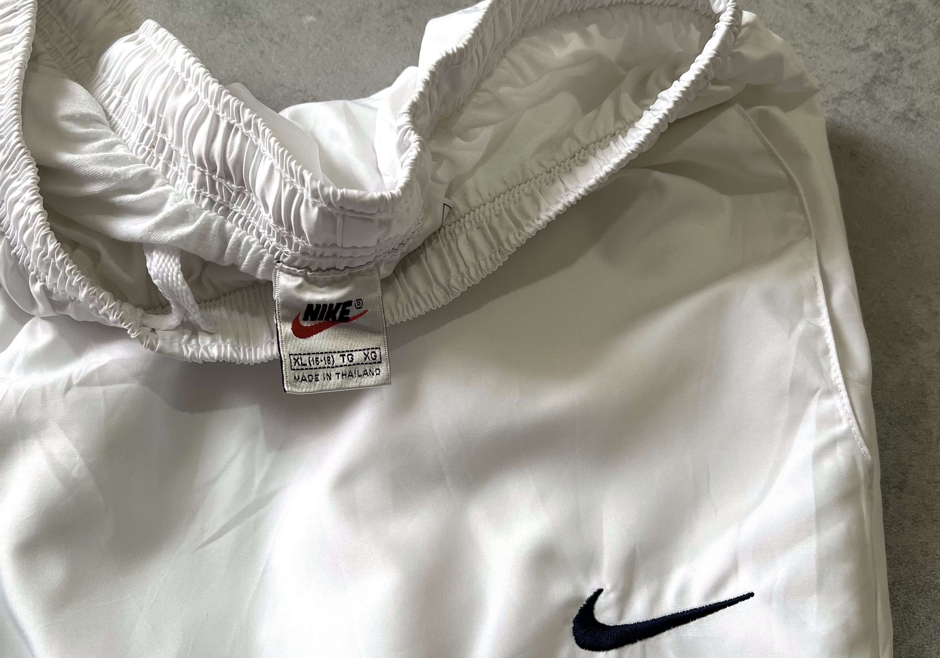 Nike 1990s trackpants (XL)