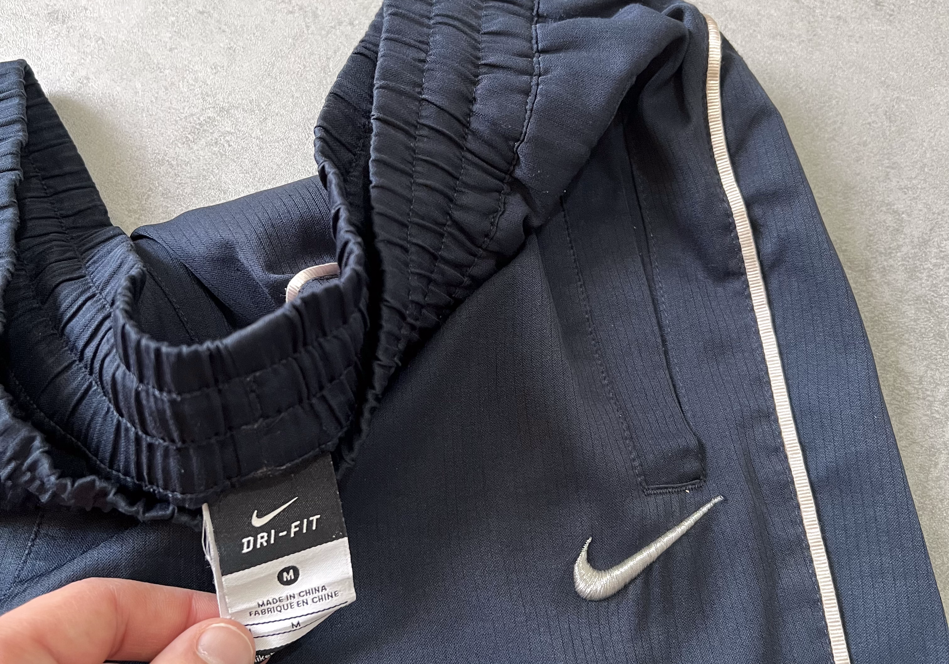 Nike 2000s trackpants (M)