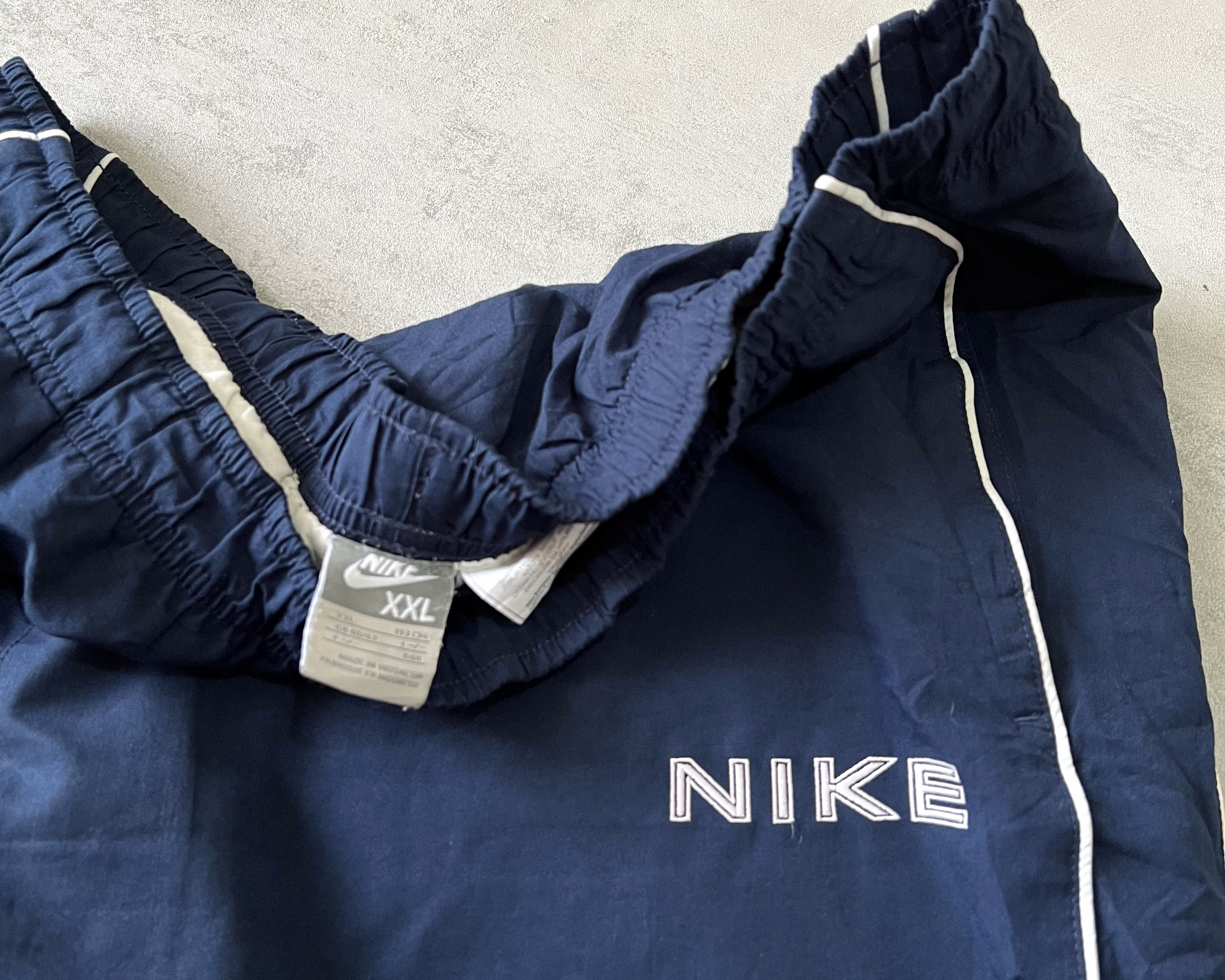 Nike RARE 2000s track pants (XXL)