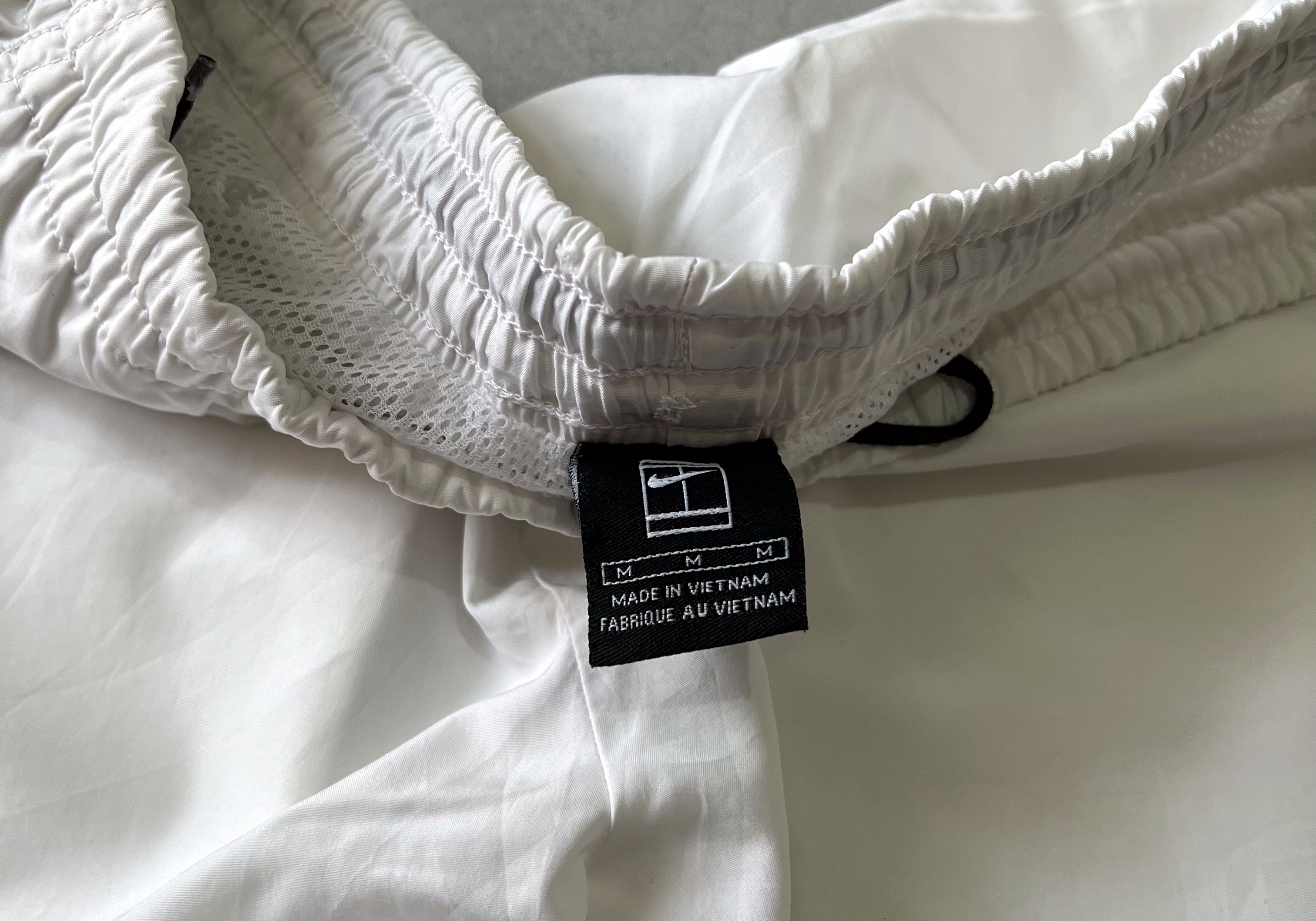 Nike 2000s trackpants (L)