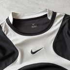 Nike central logo t-shirt (XL)