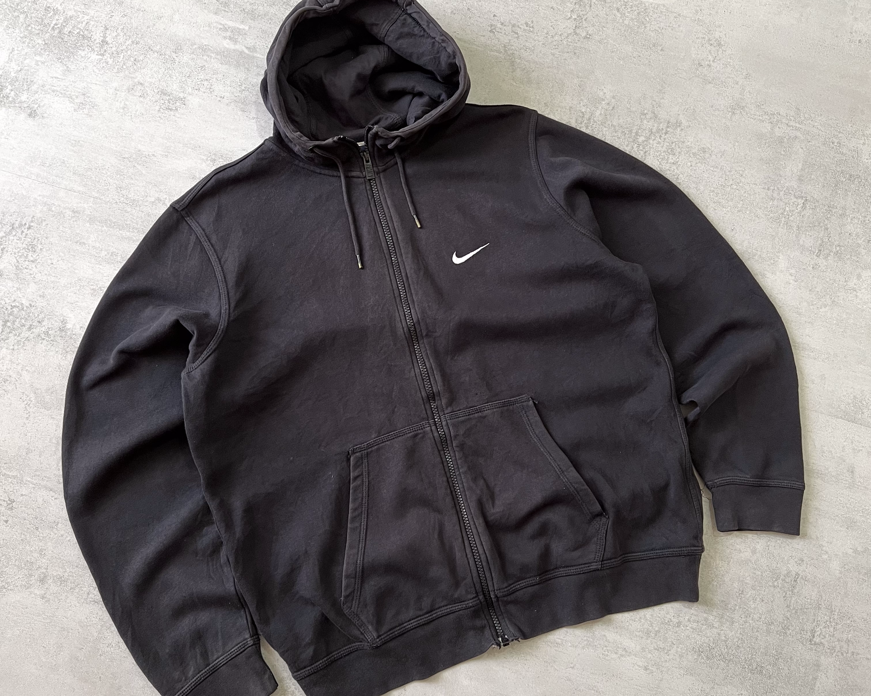 Nike 2000s zip hoodie (L)