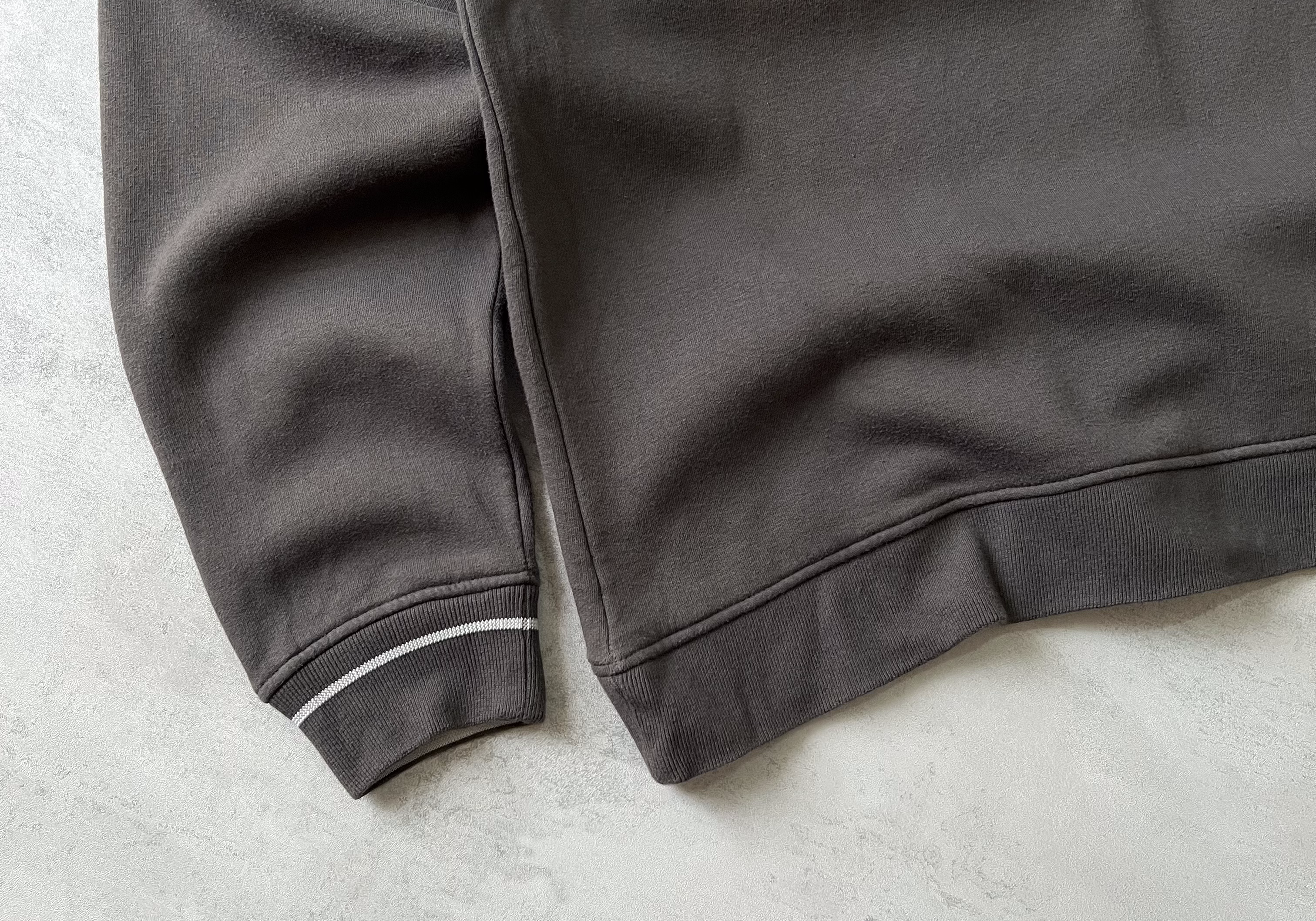 Adidas RARE 2000s sweatshirt (L)