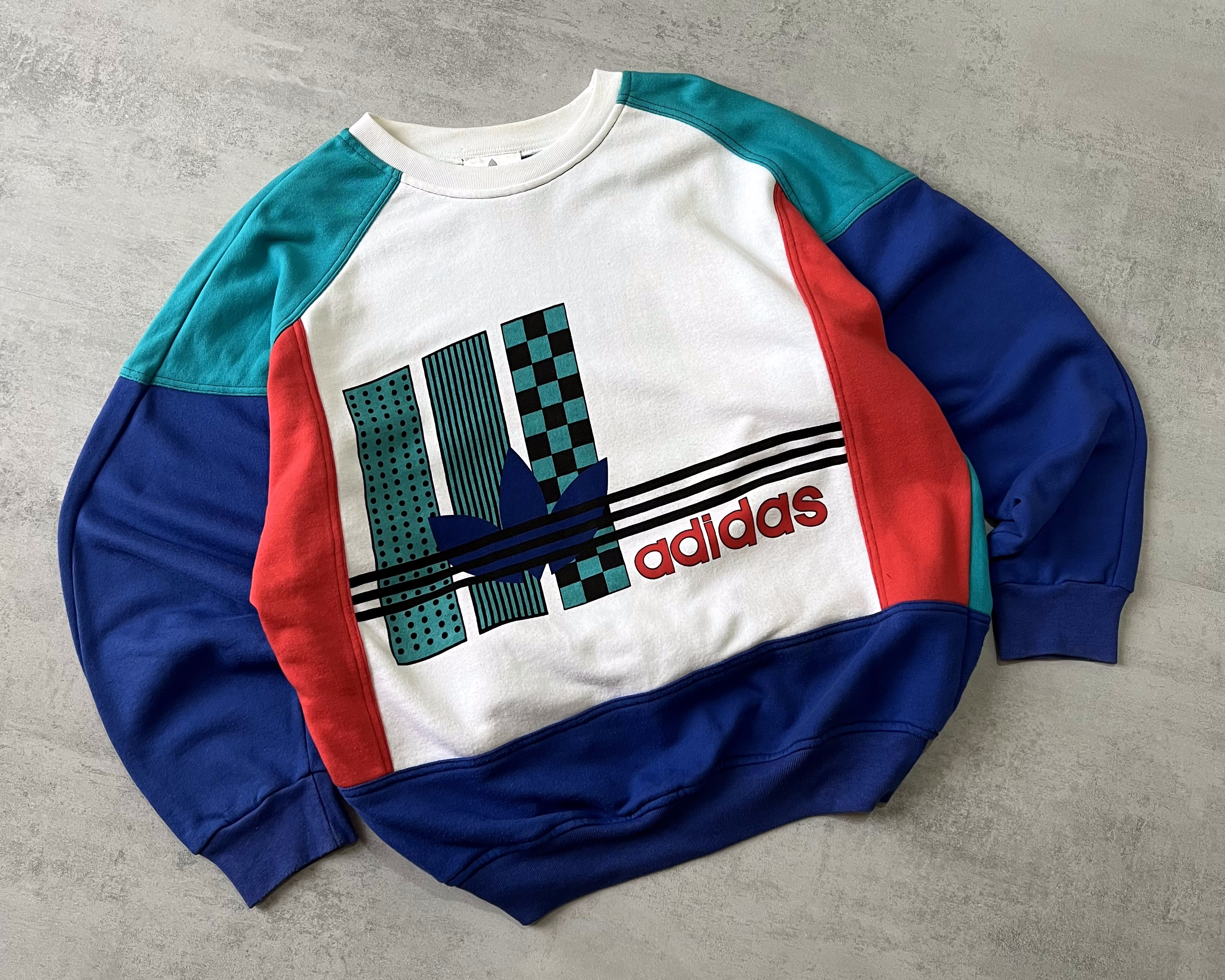Adidas RARE 1990s crewneck sweatshirt (XL)
