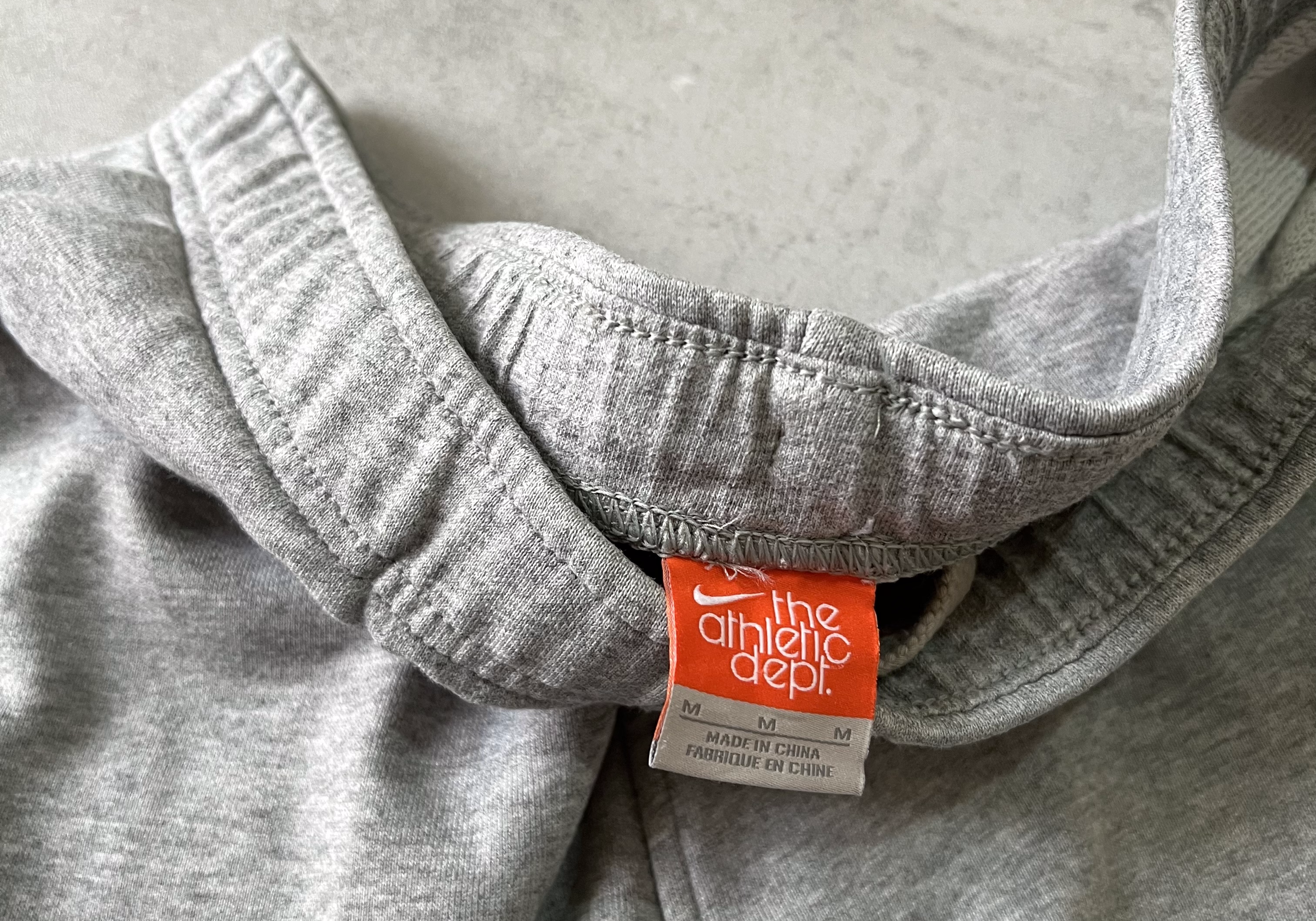 Nike 2000s joggers (M)