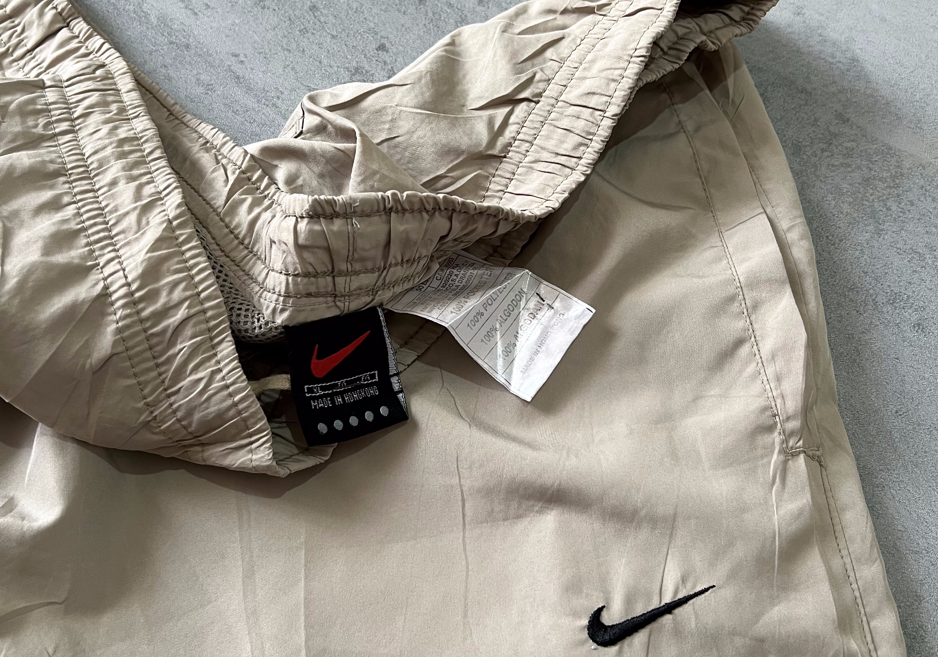 Nike 2000s trackpants (XL)