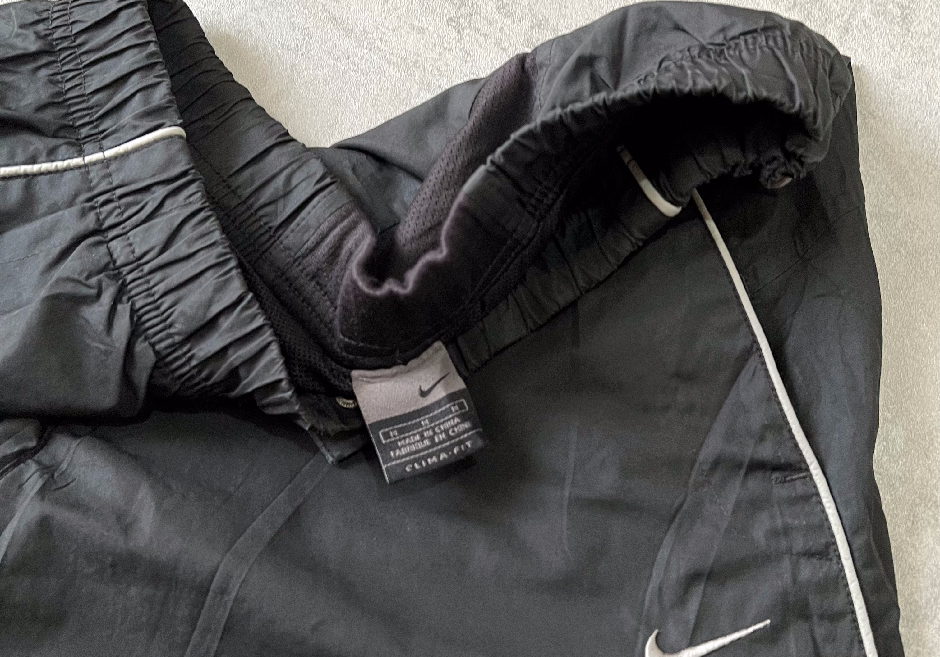 Nike 2000s trackpants (M)