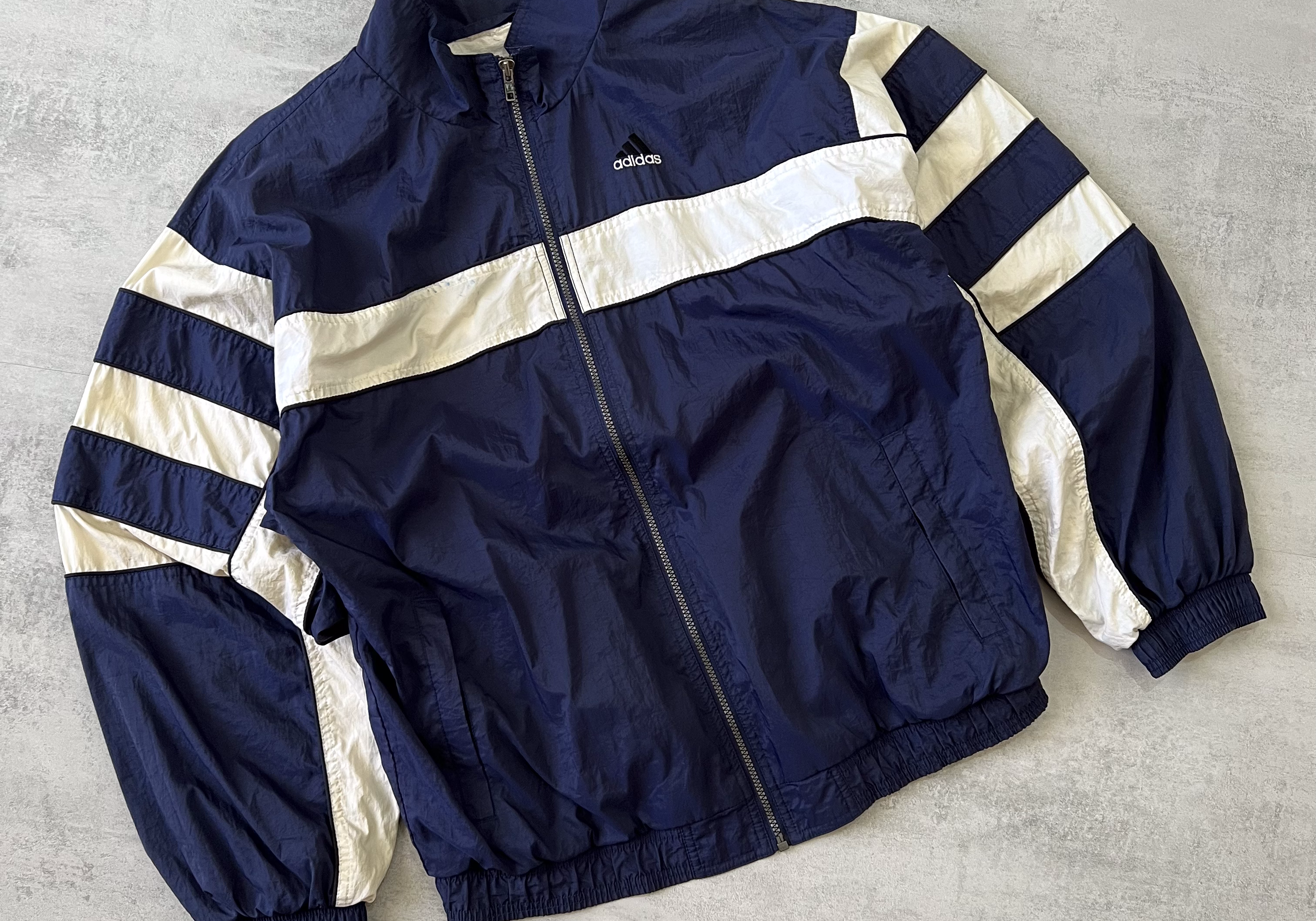 Adidas 2000s trackjacket (XL)