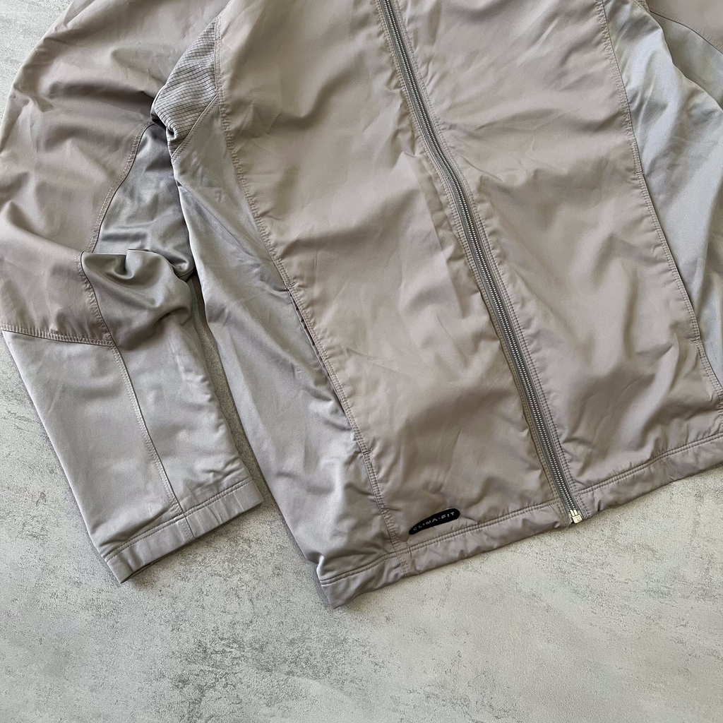 Nike 2000s trackjacket (M)
