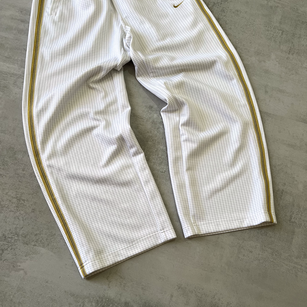 Nike 2000s trackpants (M)