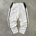 Nike RARE 2000s trackpants (XL)