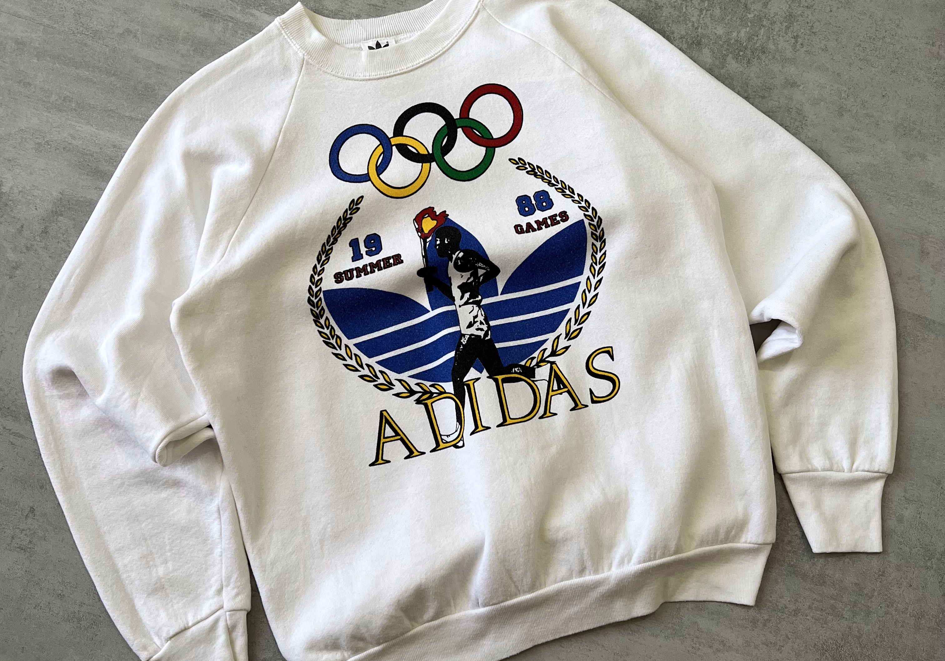 Adidas Summer Games RARE 2000s sweatshirt (L)