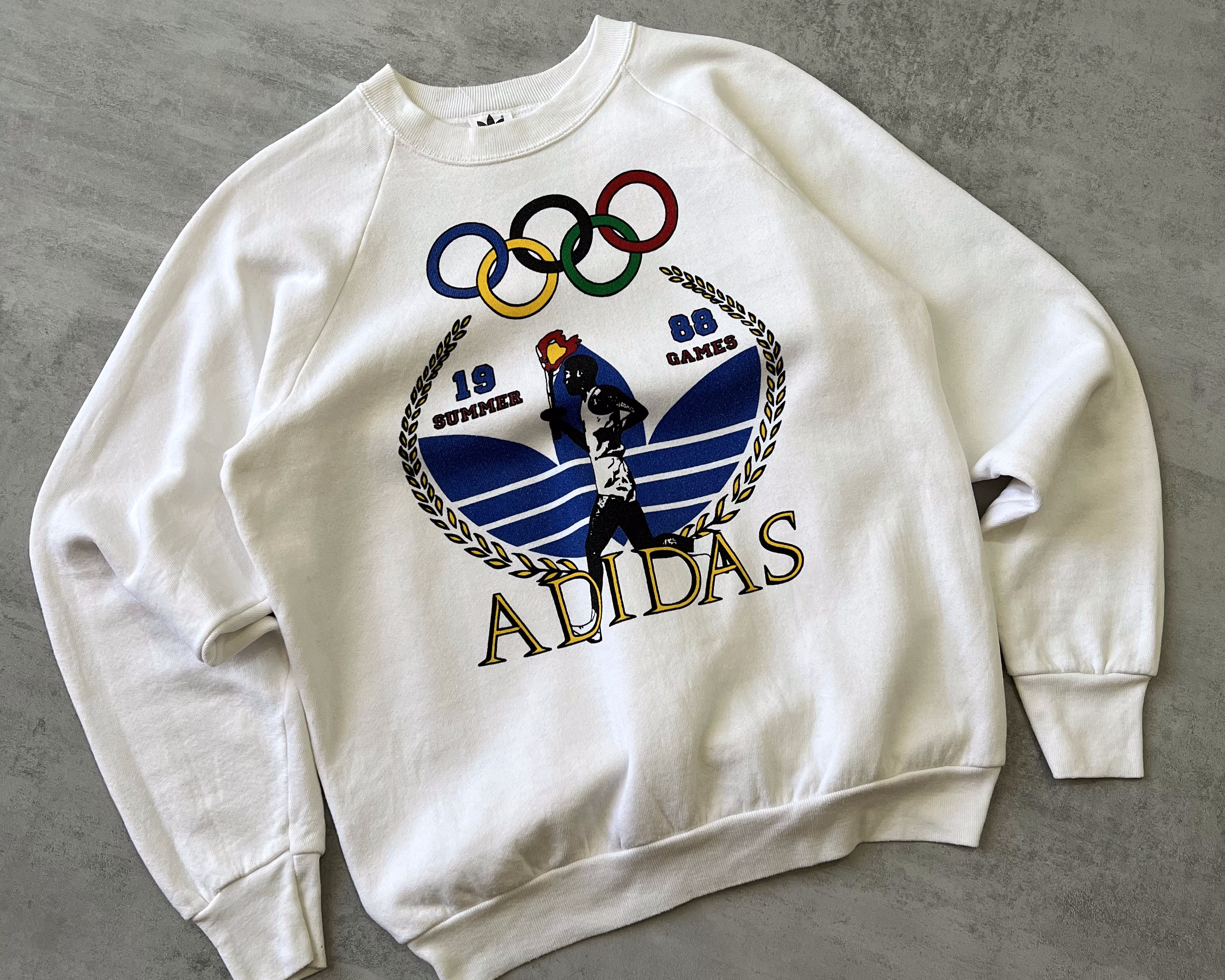 Adidas Summer Games RARE 2000s sweatshirt (L)