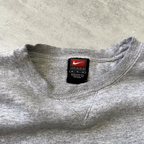 Nike Duke 2000s crewneck sweatshirt (M)