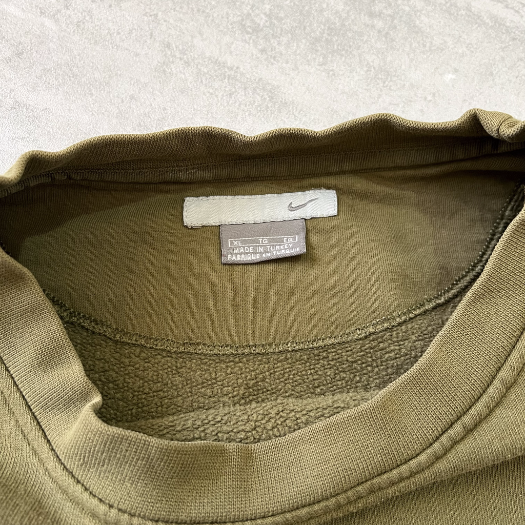 Nike 2000s crewneck sweatshirt (XL)