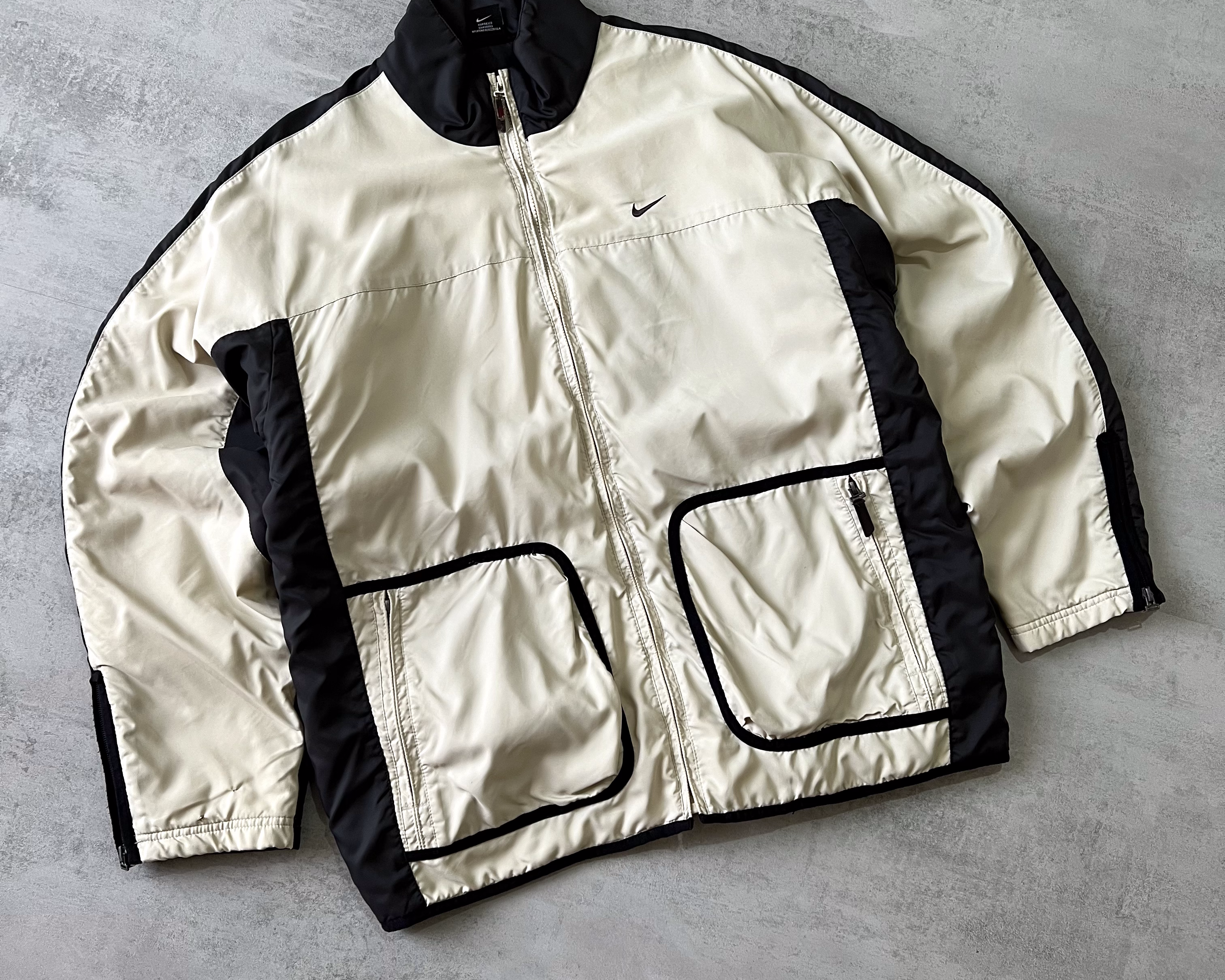 Nike 2000s padded jacket (L)