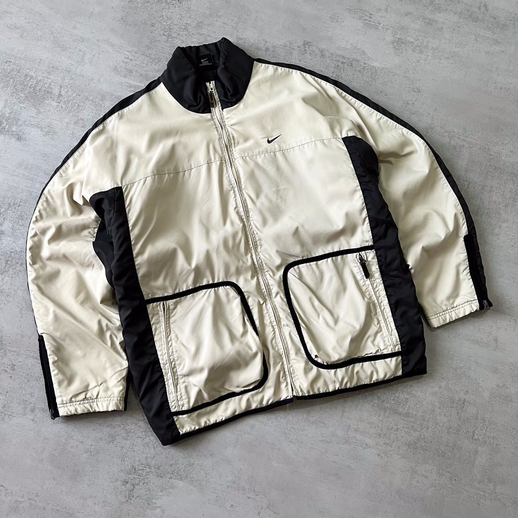 Nike 2000s padded jacket (L)