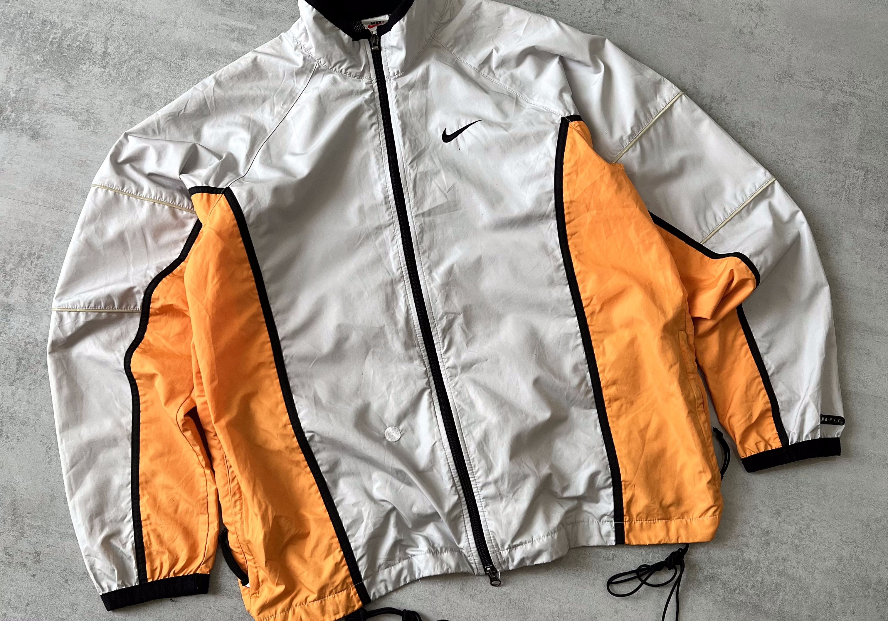 Nike 2000s windbreaker (M)