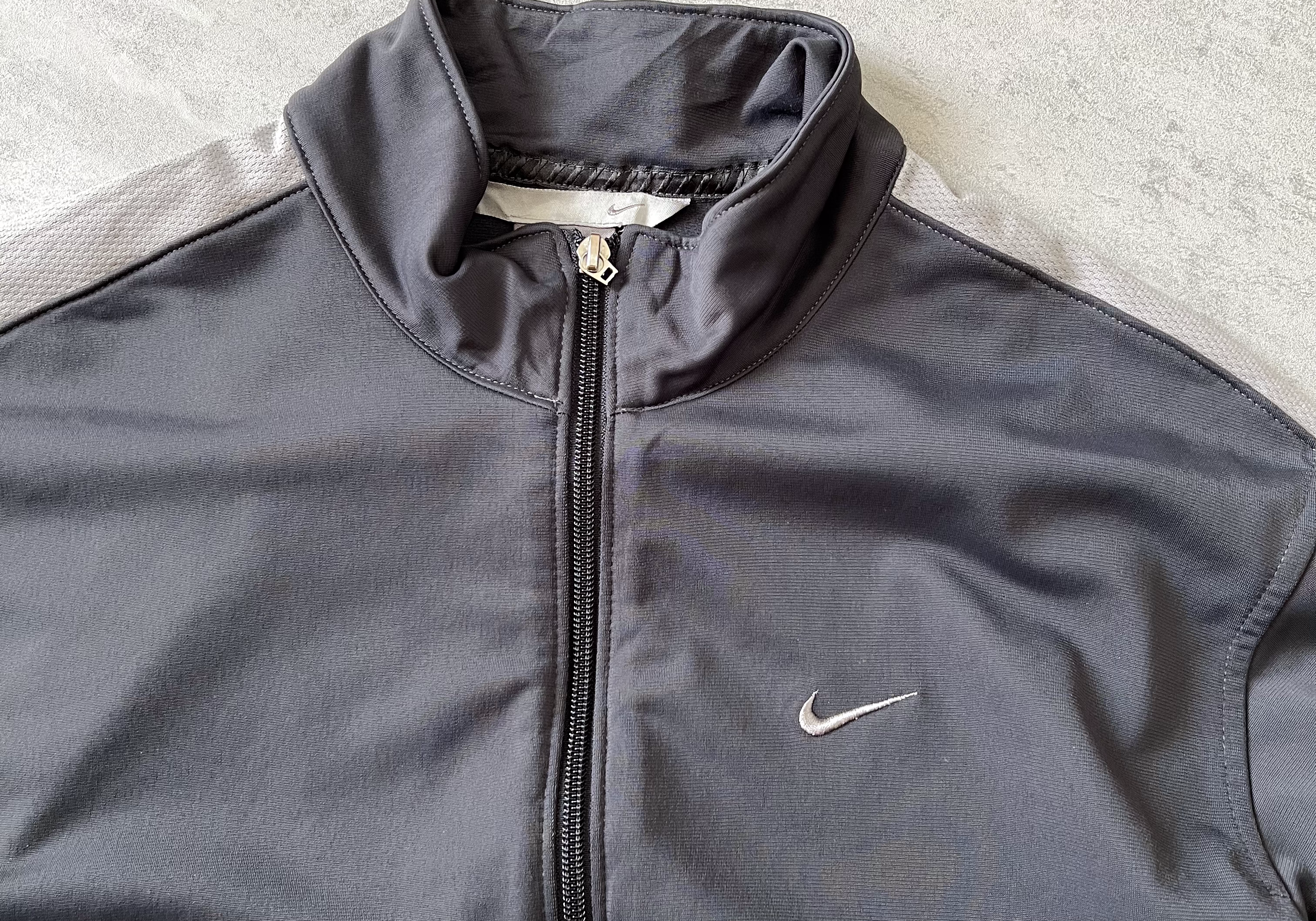 Nike 2000s trackjacket (L)