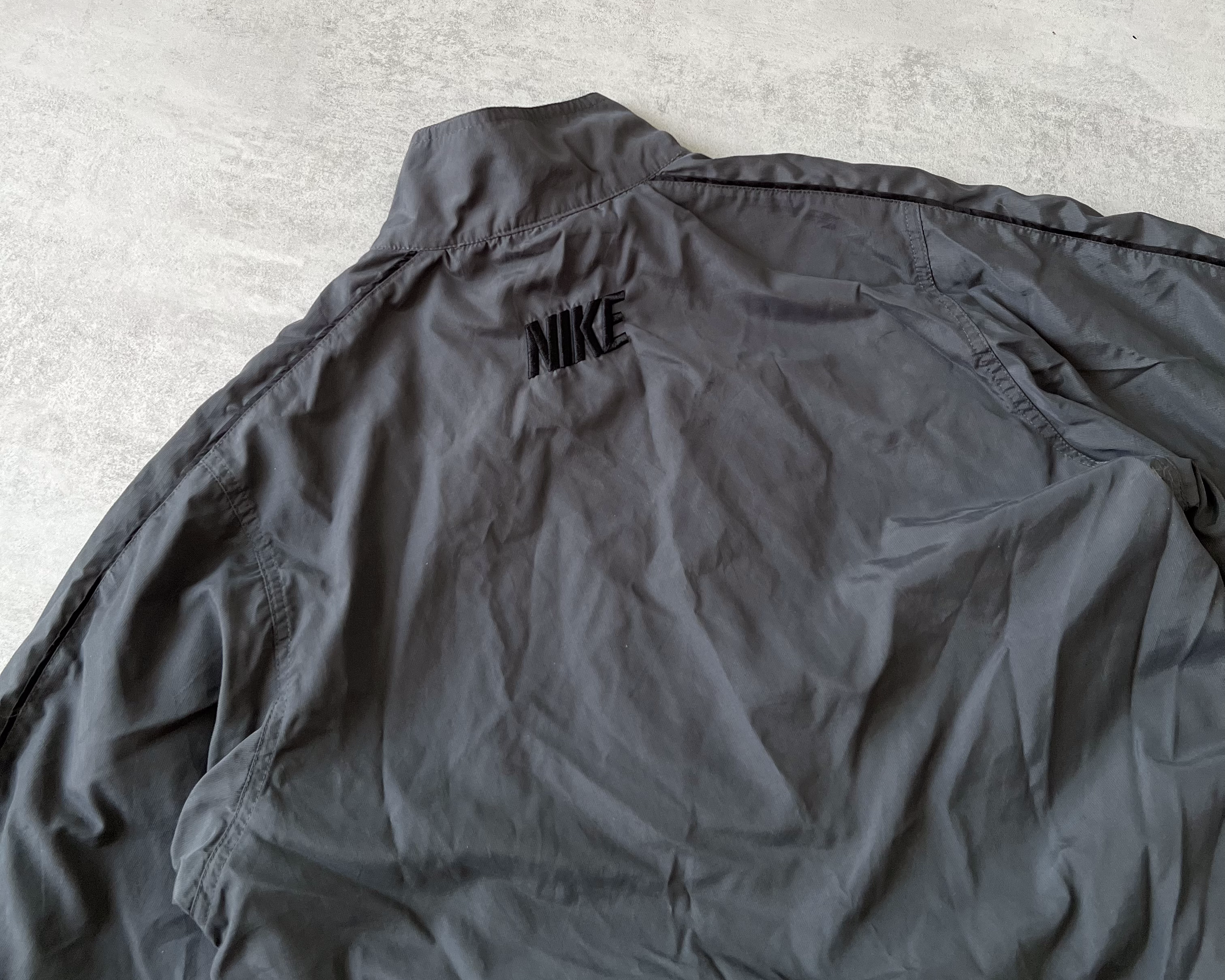 Nike 2000s track jacket (L)