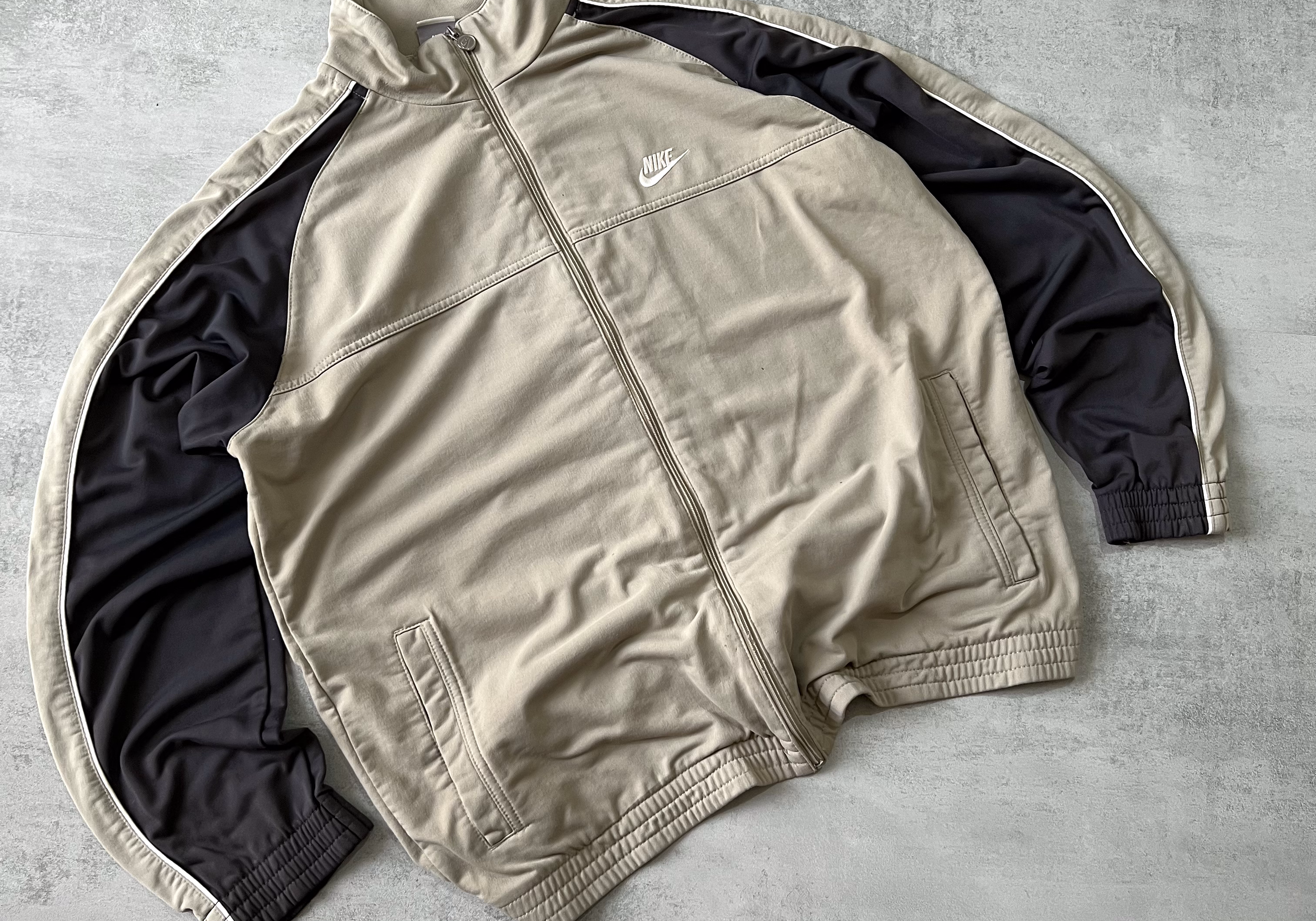 Nike 2000s trackjacket (XL)