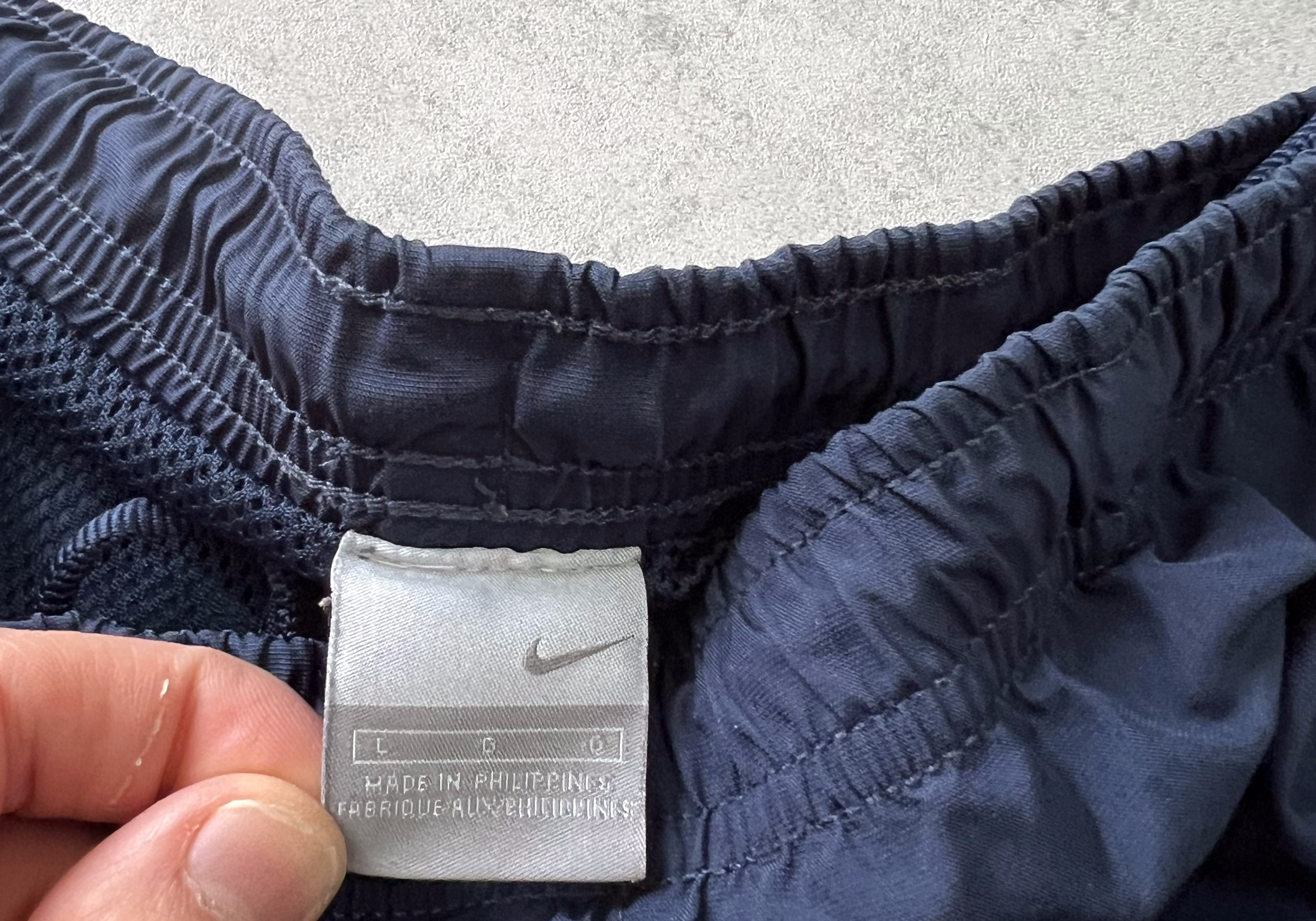 Nike 2000s trackpants (L)