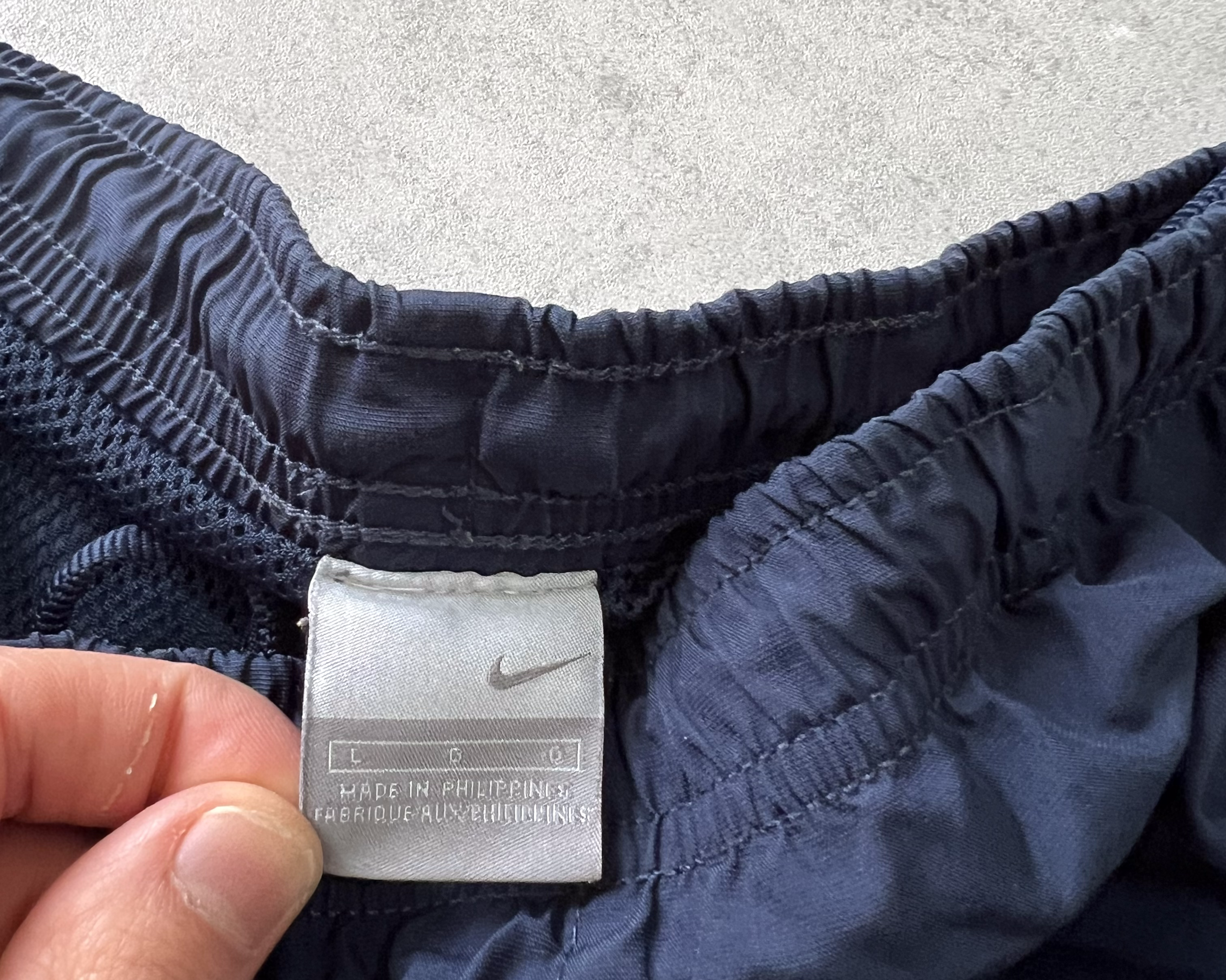Nike 2000s track pants (L)