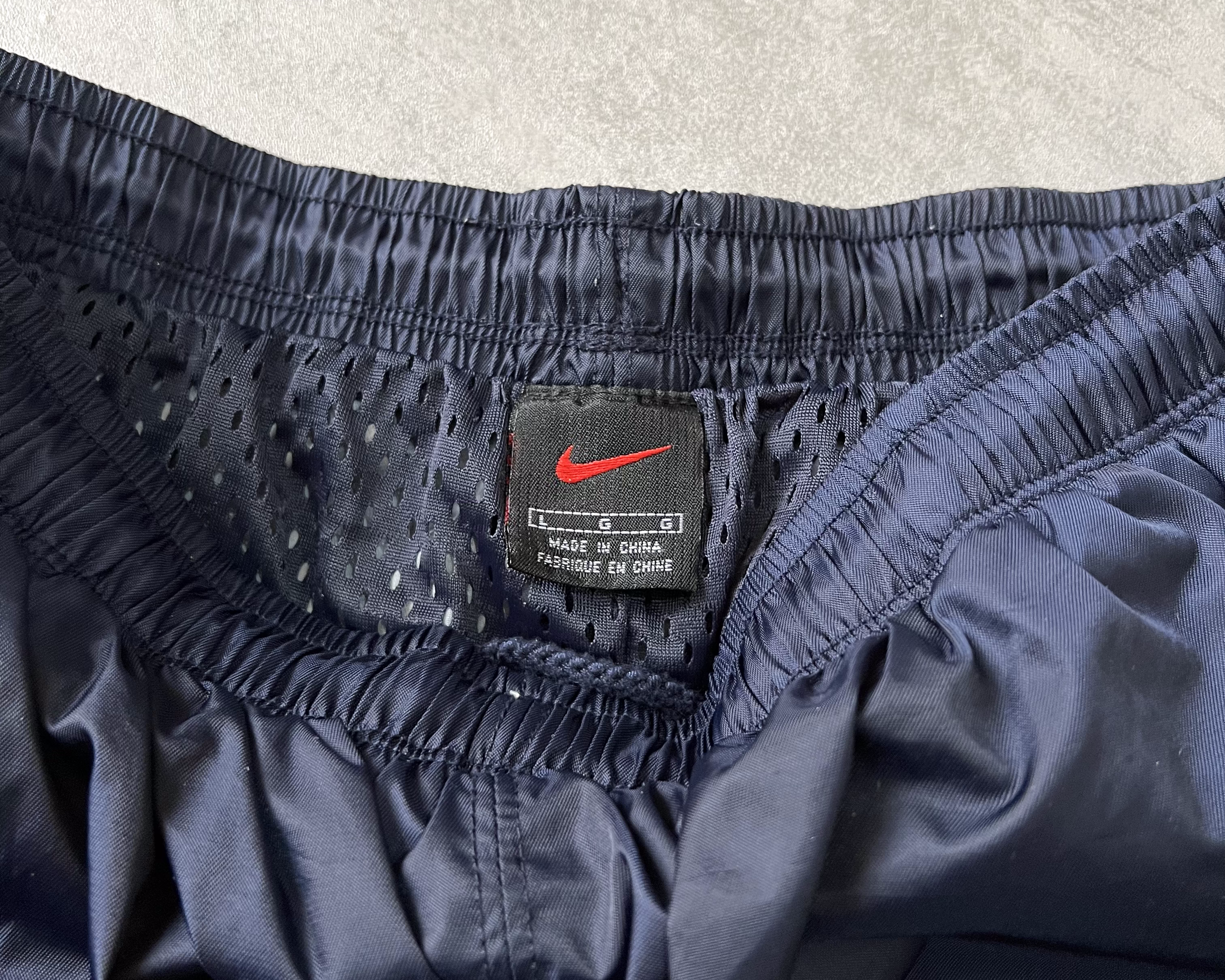 Nike 2000s track pants (L)
