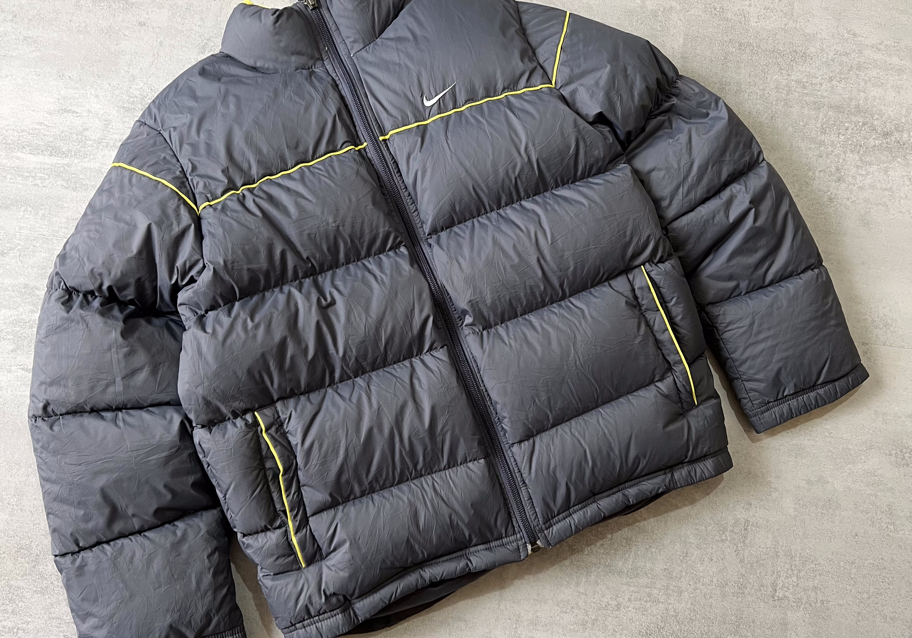 Nike 2000s puffer jacket (S)
