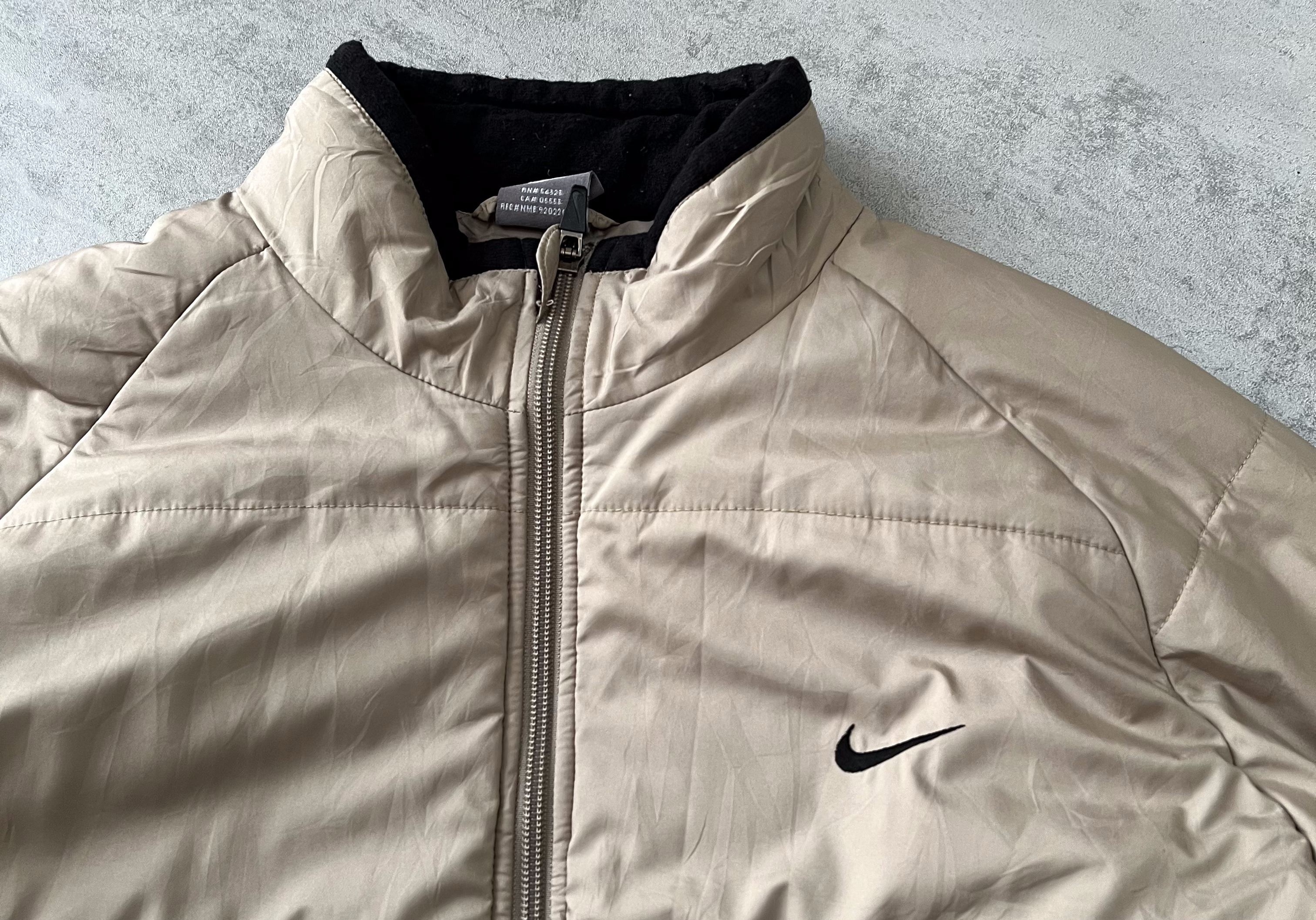 Nike RARE 2000s padded jacket (M)