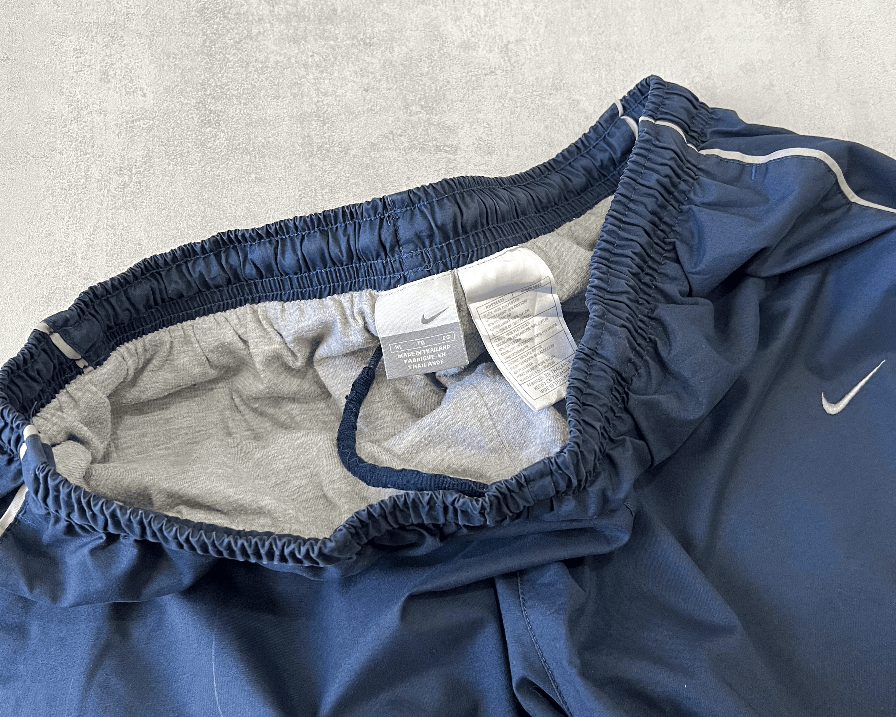 Nike 2000s trackpants (XL)